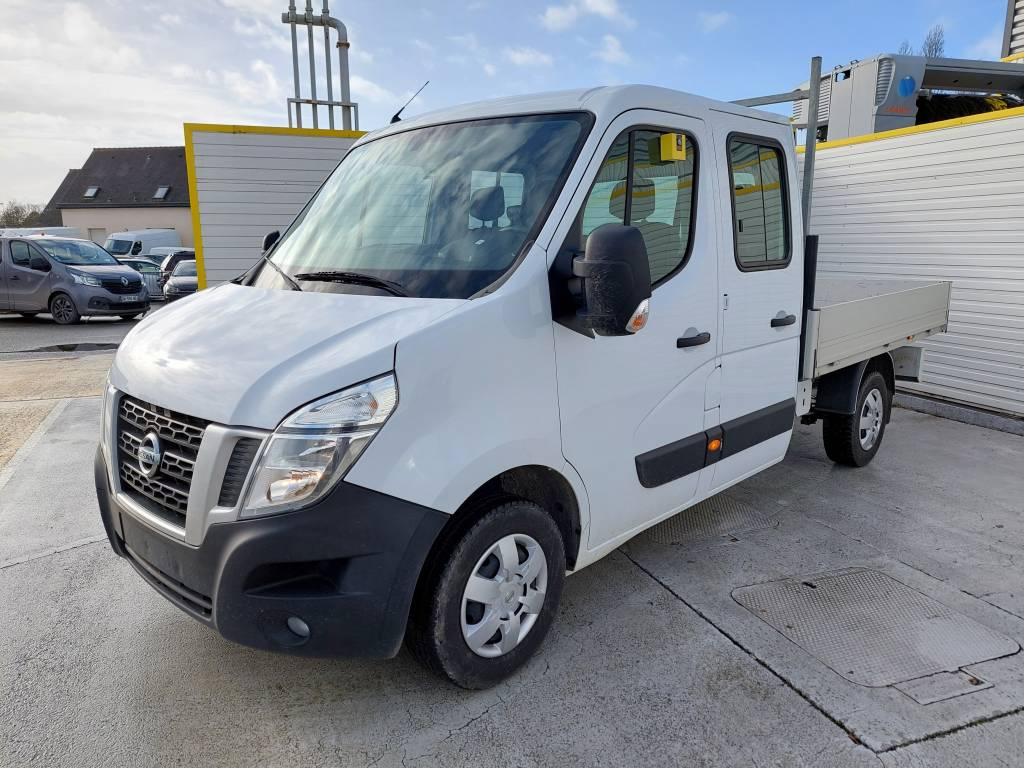 nissan nv400 double cabine