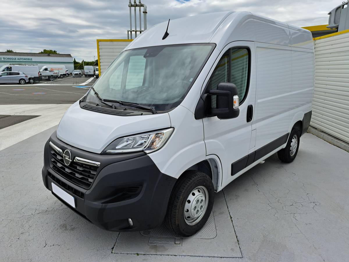 opel movano