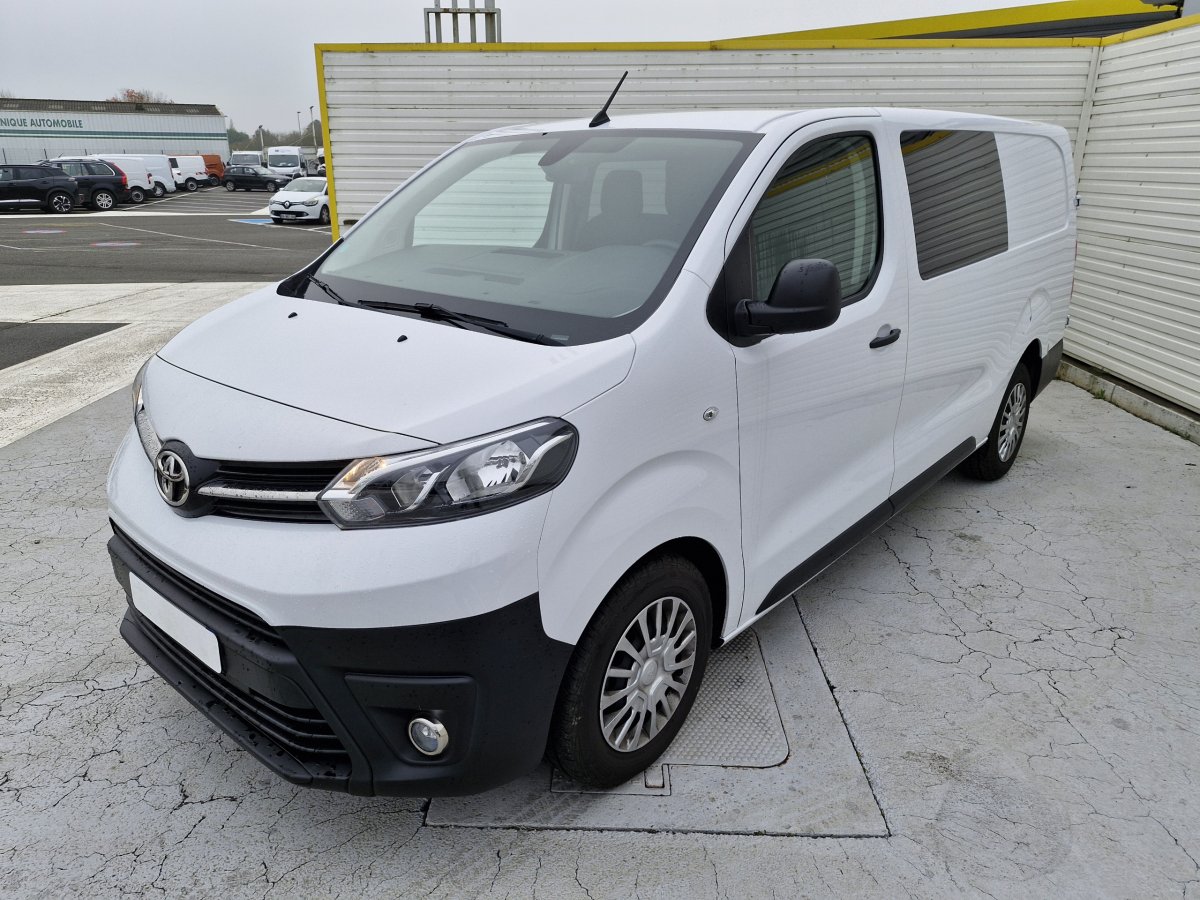 toyota proace cabine approfondie rc21