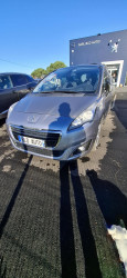 Photo 3054272 - Peugeot 5008 1.2 Puretech 130 S&S 7 places Allure