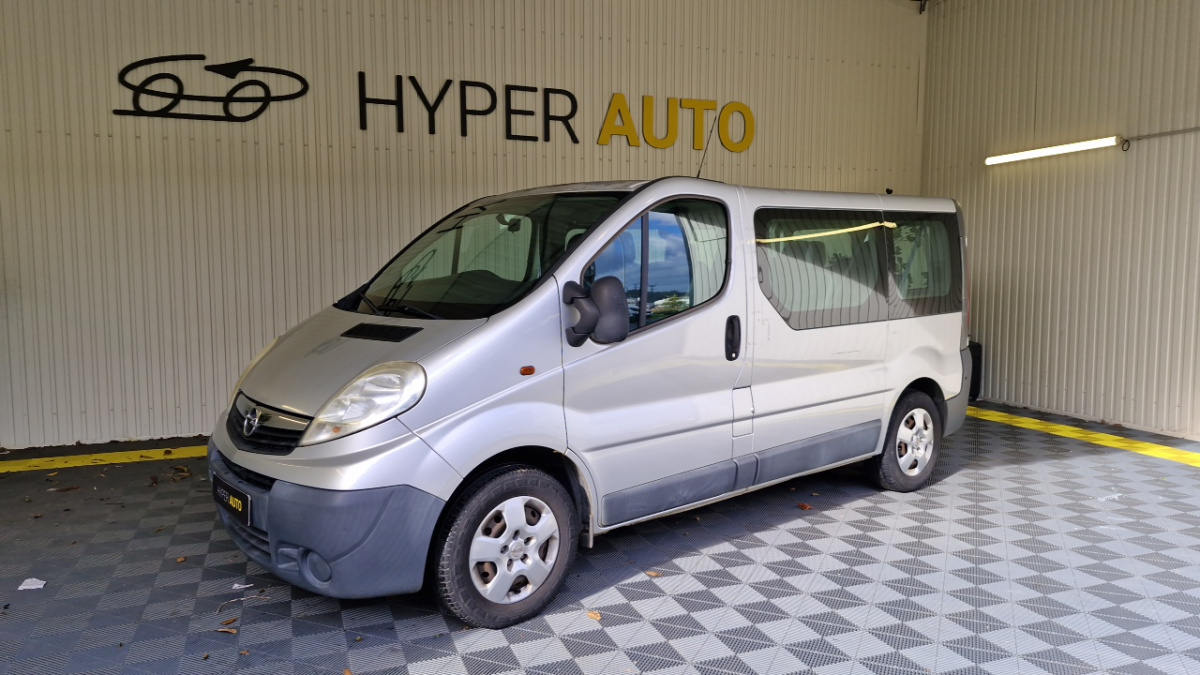 opel vivaro combi