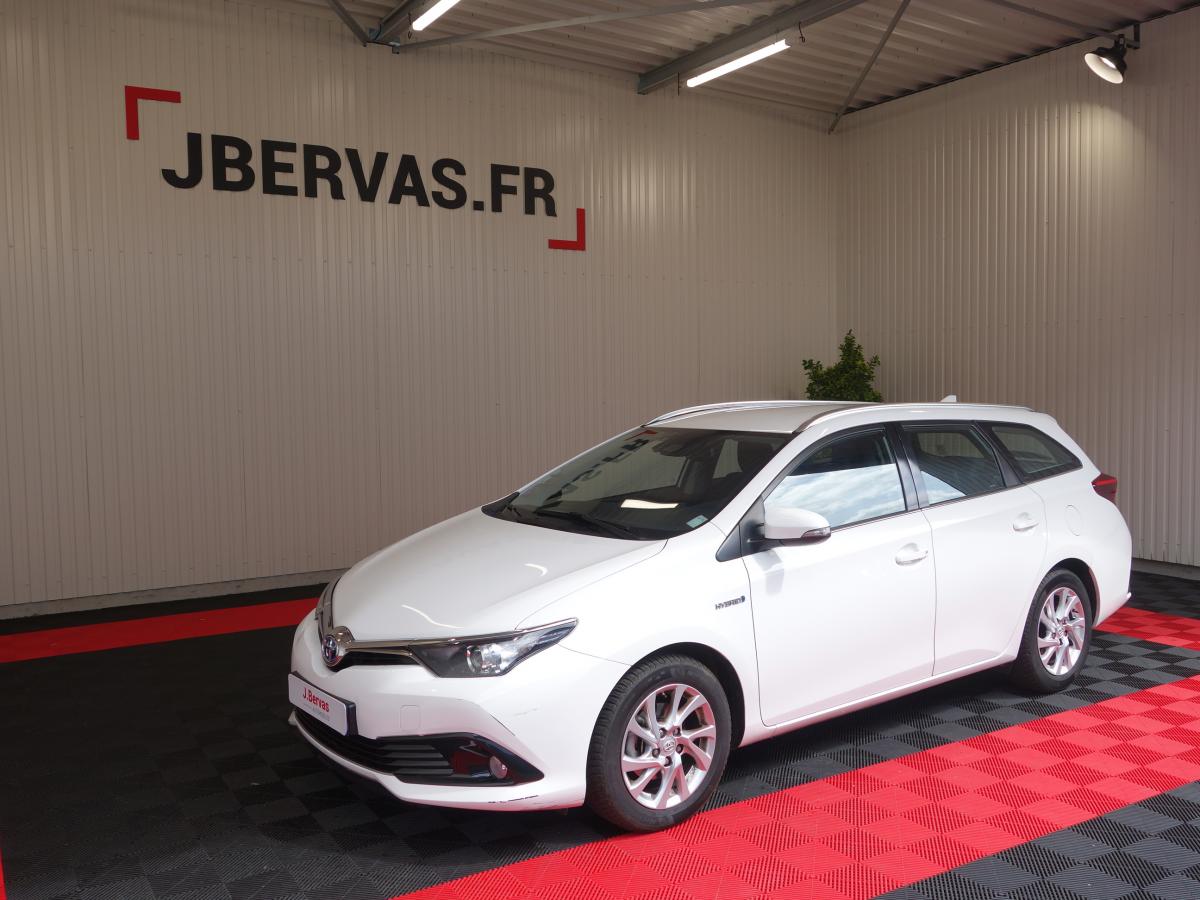 toyota auris touring sports my17