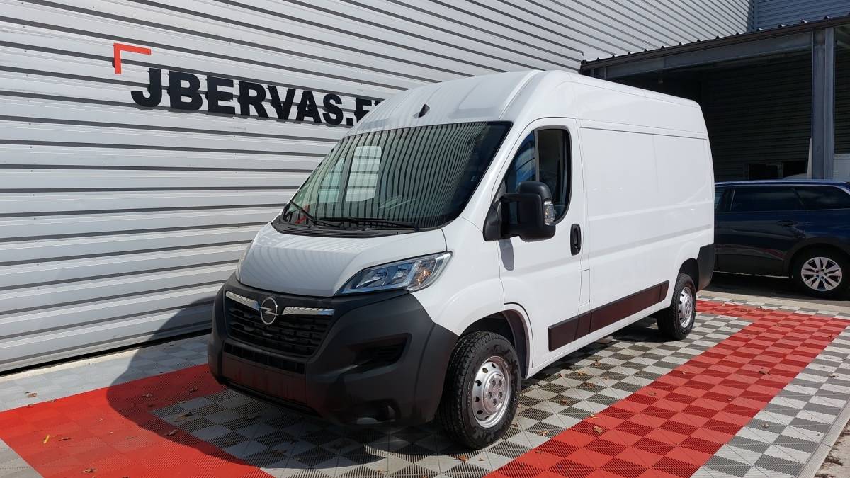 opel movano