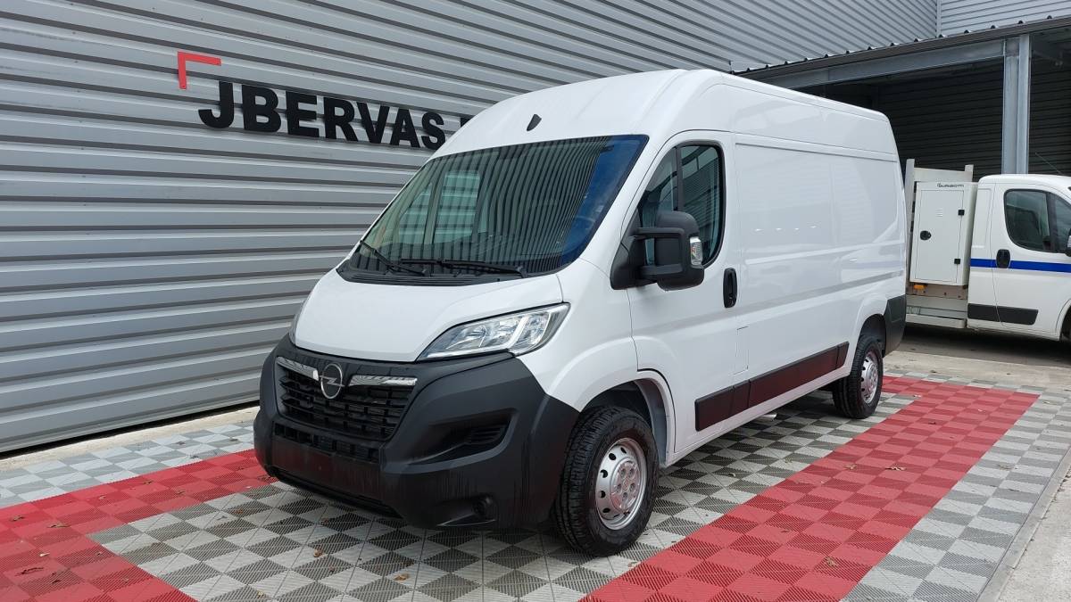 opel movano