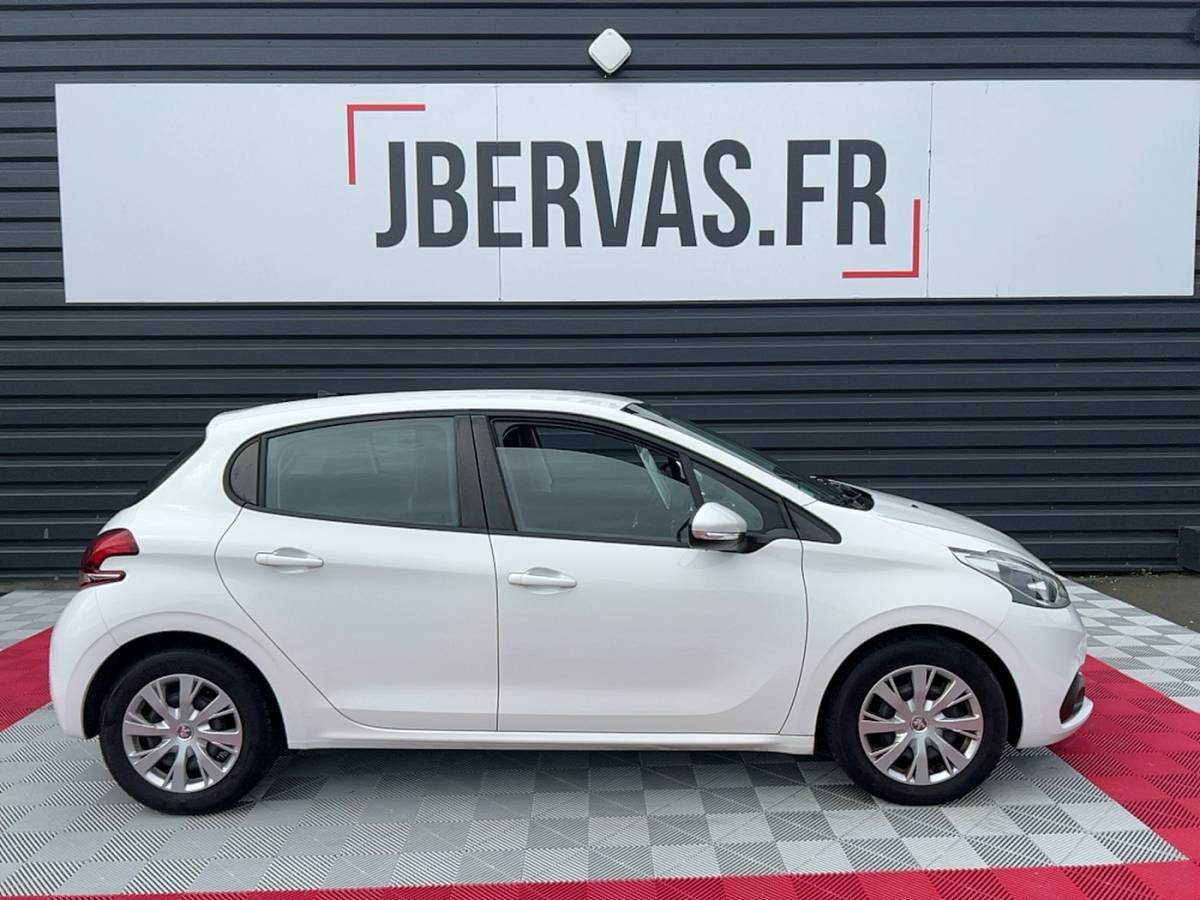 peugeot 208 societe