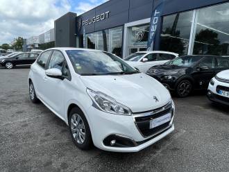 Photo 3284232 - Peugeot 208 BLUEHDI 100 S&S Active Business 5 PLACES