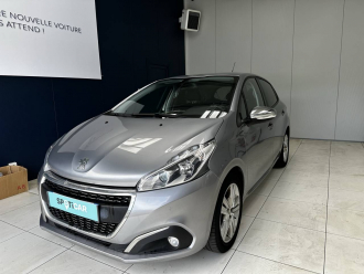 Photo 3021925 - Peugeot 208 Puretech 82 Signature 5 portes  (juin 2019) (co2 108)