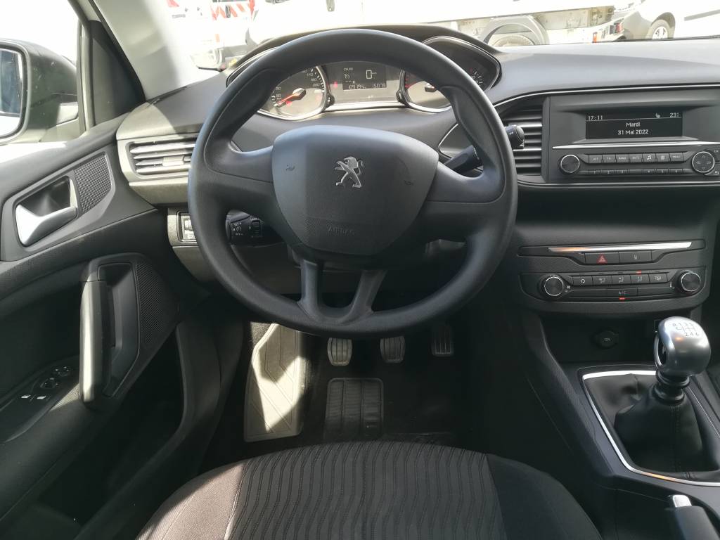Peugeot 308 Affaire (2)