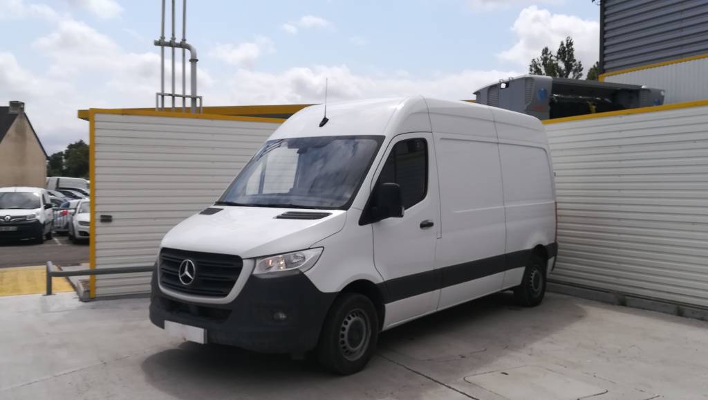 Mercedes Sprinter (3) 314 CDI traction Emp 3259 3.5T