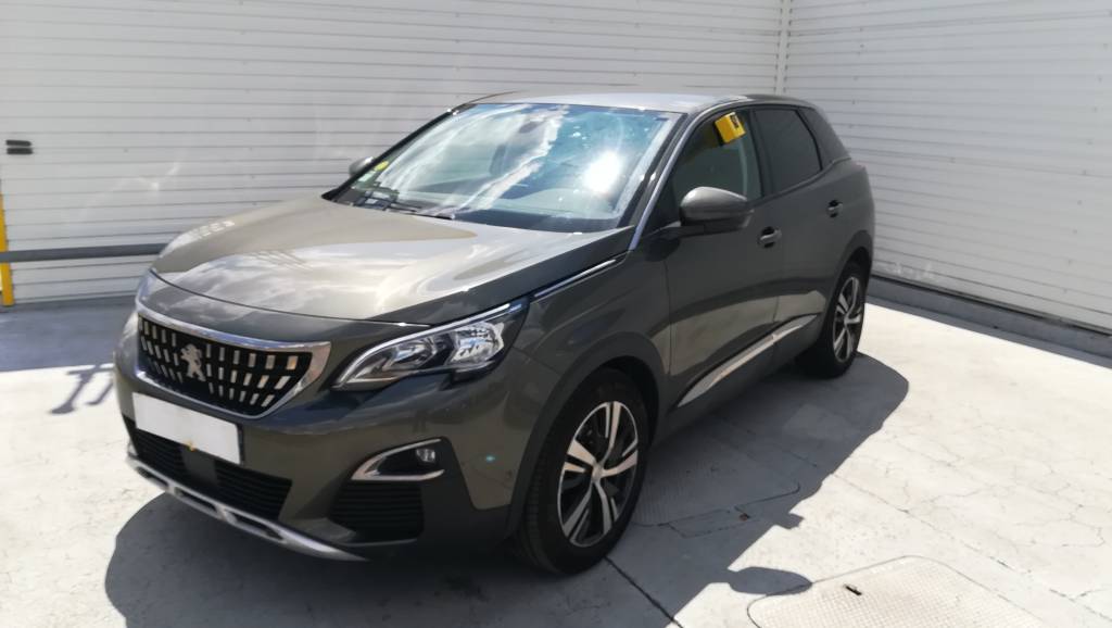 Peugeot 3008 (2) BlueHDi 130 S&S EAT8 ALLURE