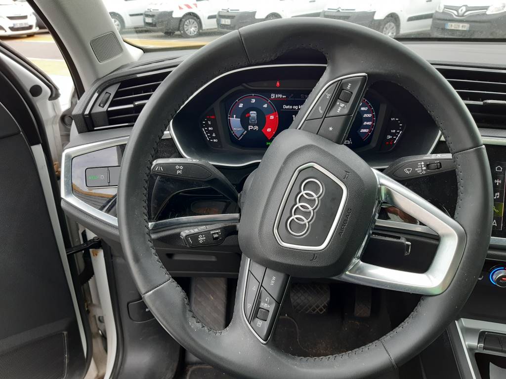 Audi Q3 (2)