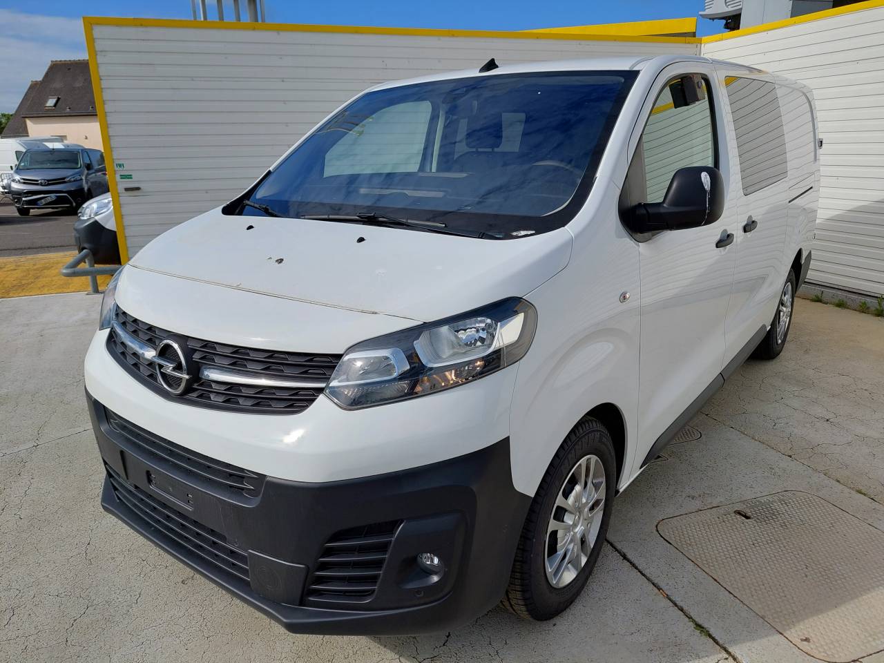 Opel Vivaro Cabine Approfondie (3) 2.0 Diesel 145 L3 Ptac aug CA Pack Busin