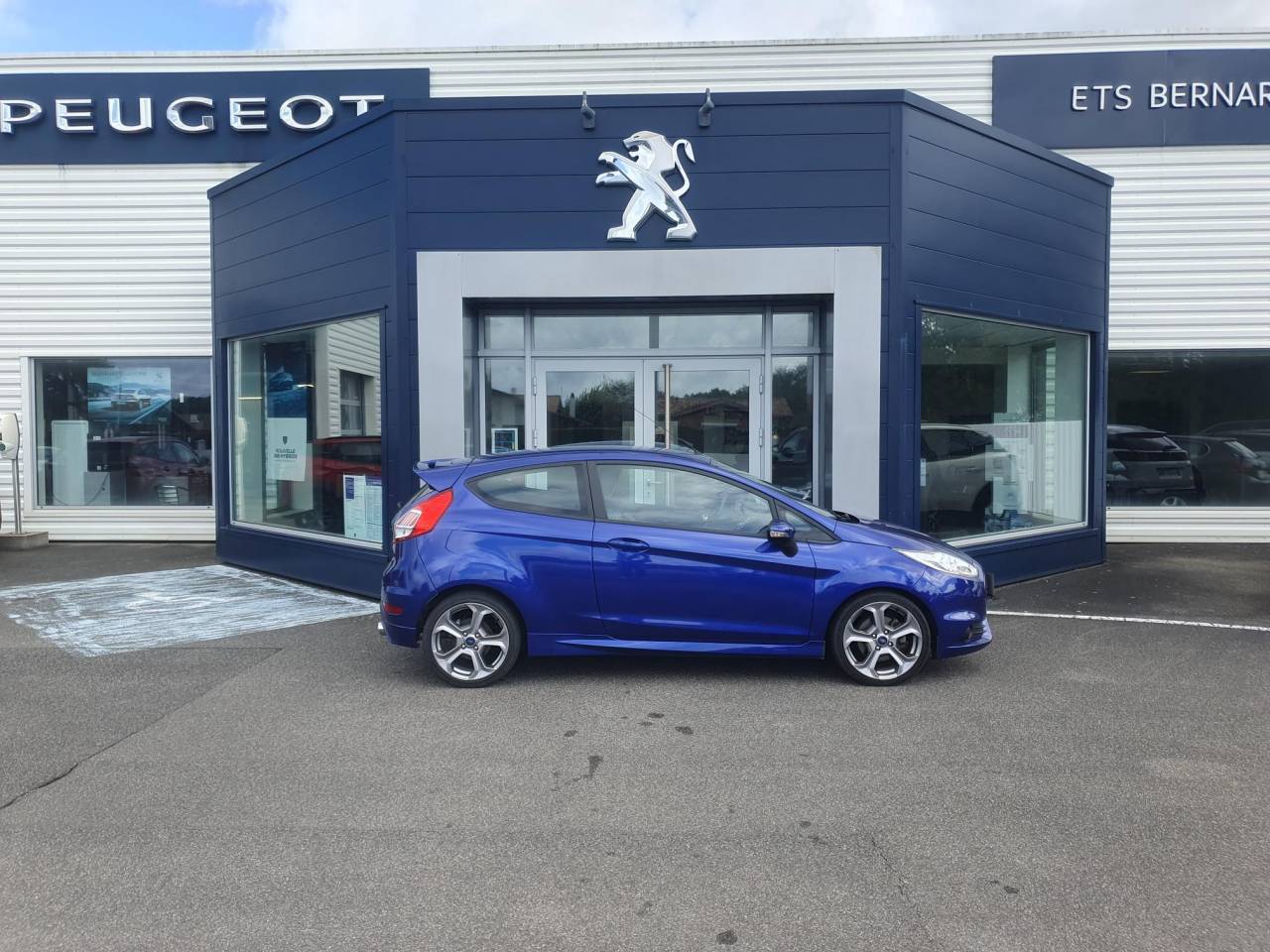 Ford Fiesta (6) 1.6 ECOBOOST 182PS ST