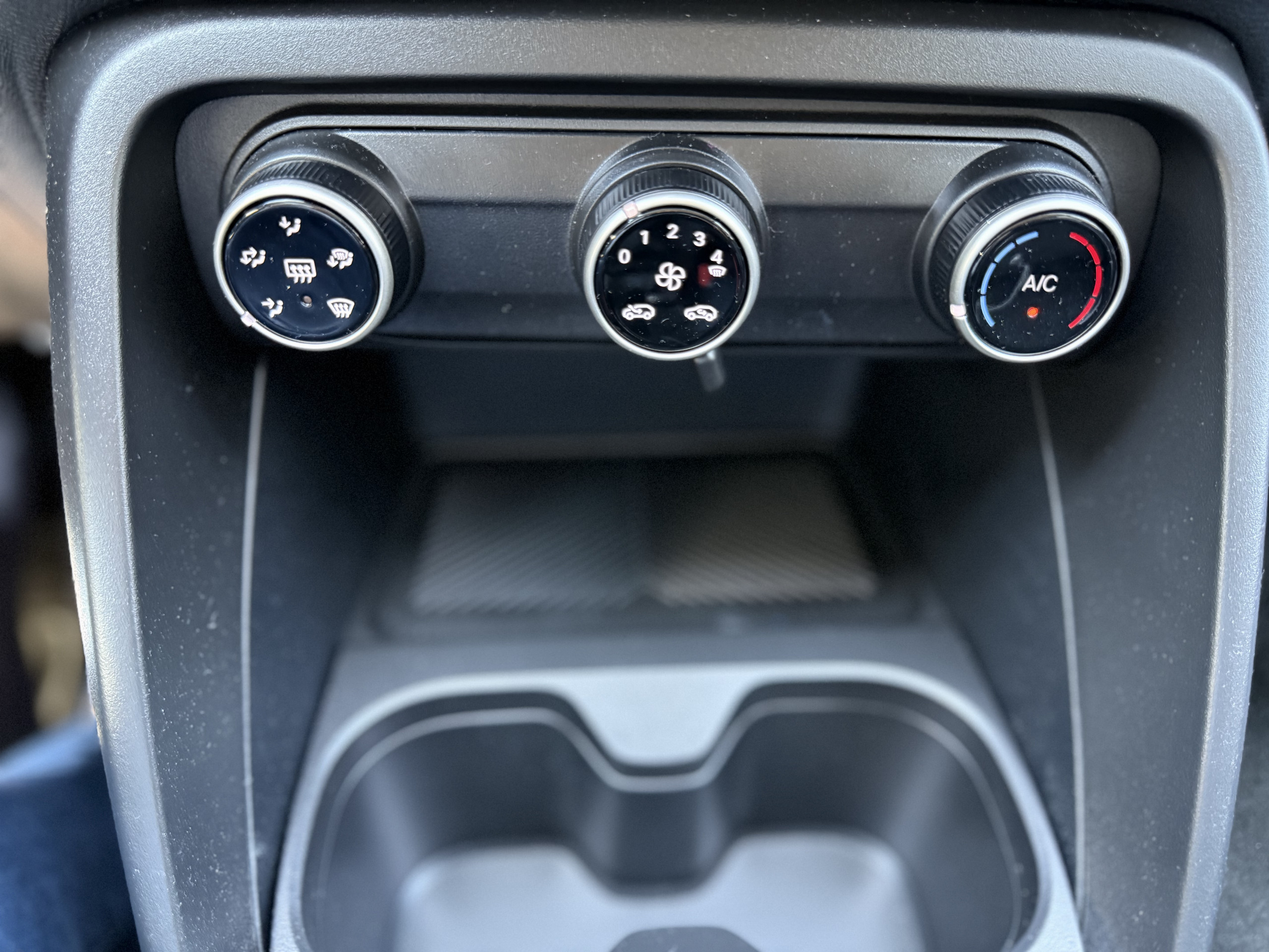 Citroën C3  IV Turbo 100 BVM PLUS groupe Vergnon