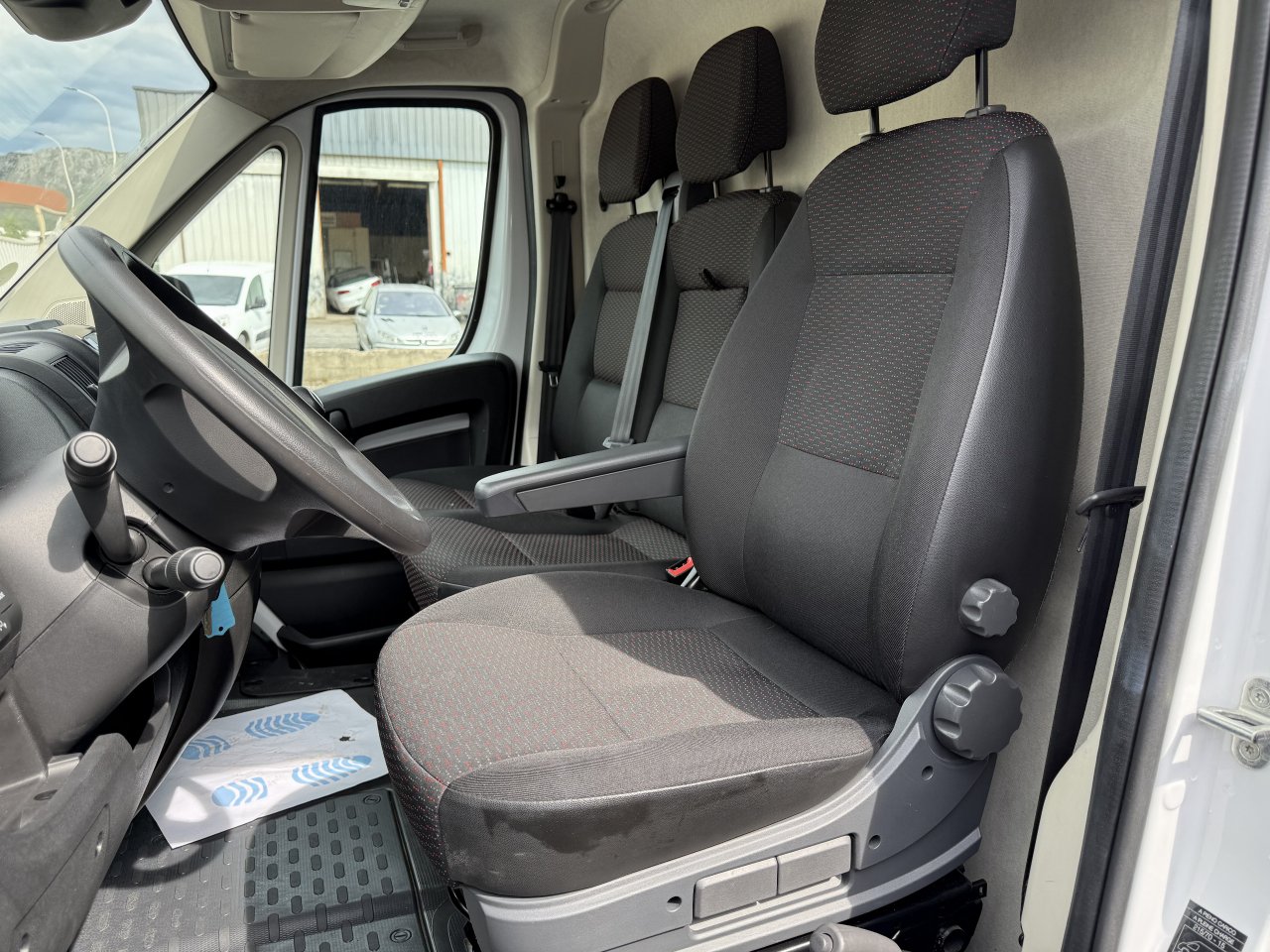 Peugeot Boxer  II BlueHDi 140 S&S ASPHALT 333 L2H2 groupe Vergnon