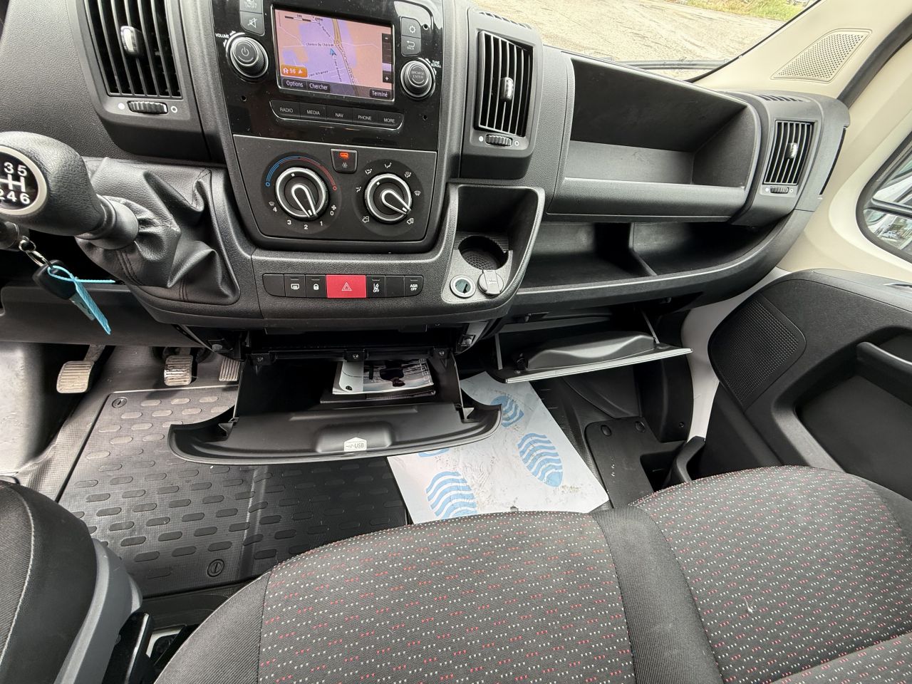 Peugeot Boxer  II BlueHDi 140 S&S ASPHALT 333 L2H2 groupe Vergnon