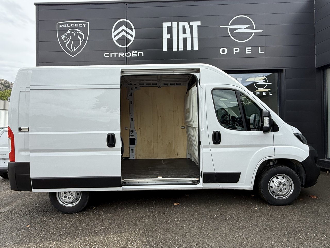 Peugeot Boxer  II BlueHDi 140 S&S ASPHALT 333 L2H2 groupe Vergnon