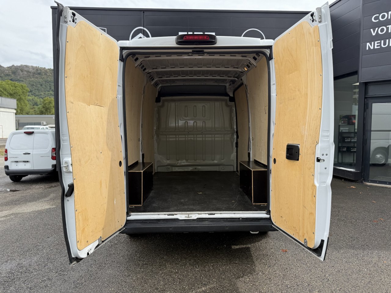 Peugeot Boxer  II BlueHDi 140 S&S ASPHALT 333 L2H2 groupe Vergnon