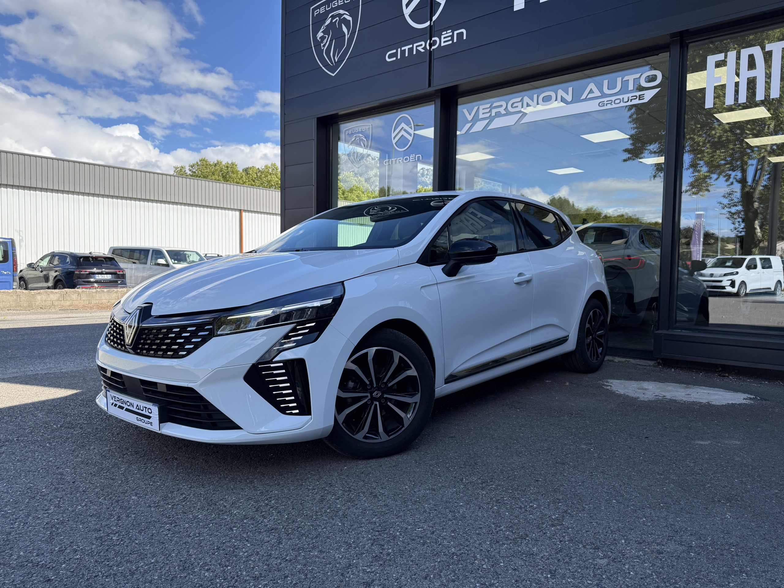 Renault Clio  V Techno TCe 90 -24 groupe Vergnon