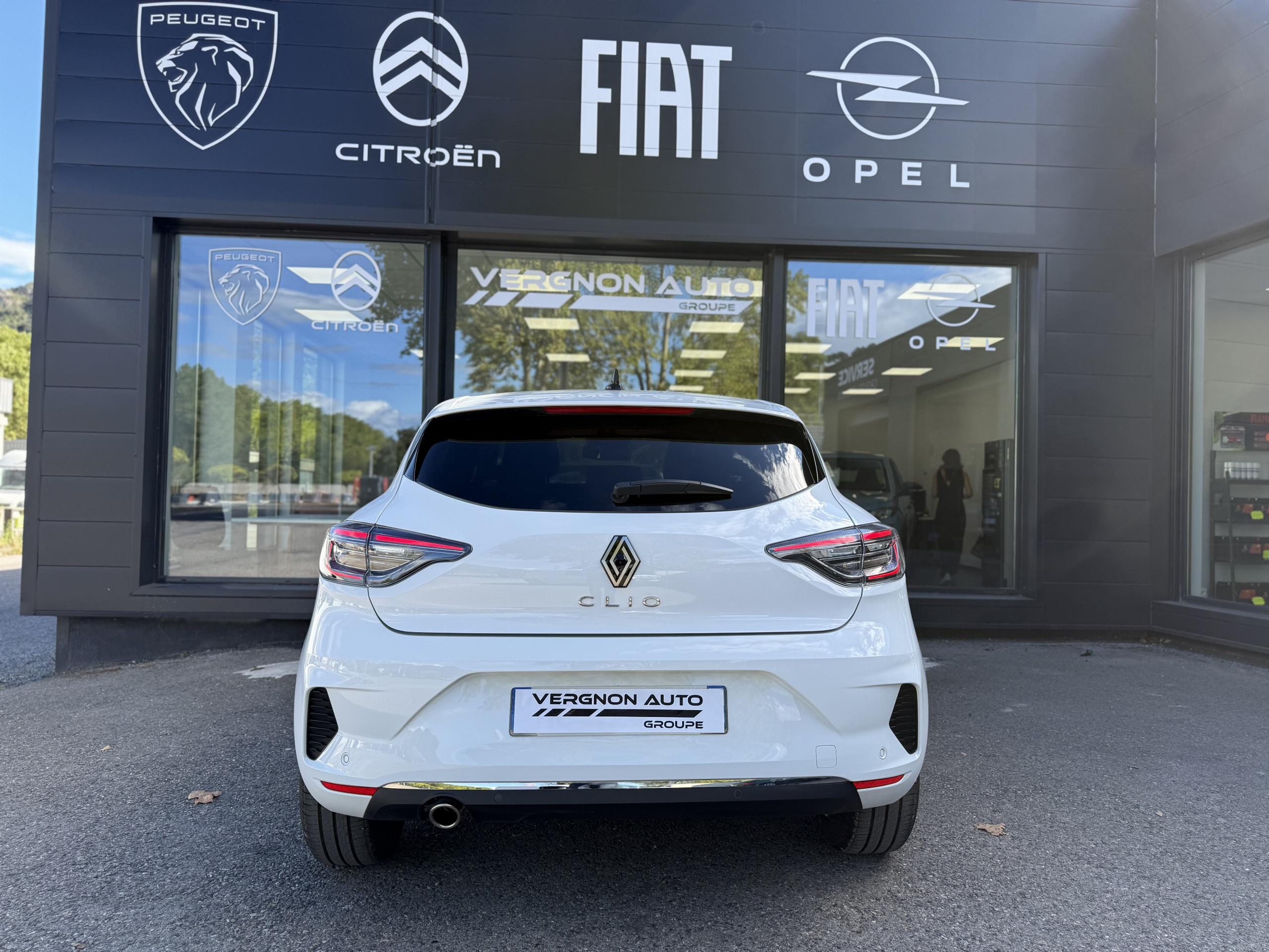 Renault Clio  V Techno TCe 90 -24 groupe Vergnon