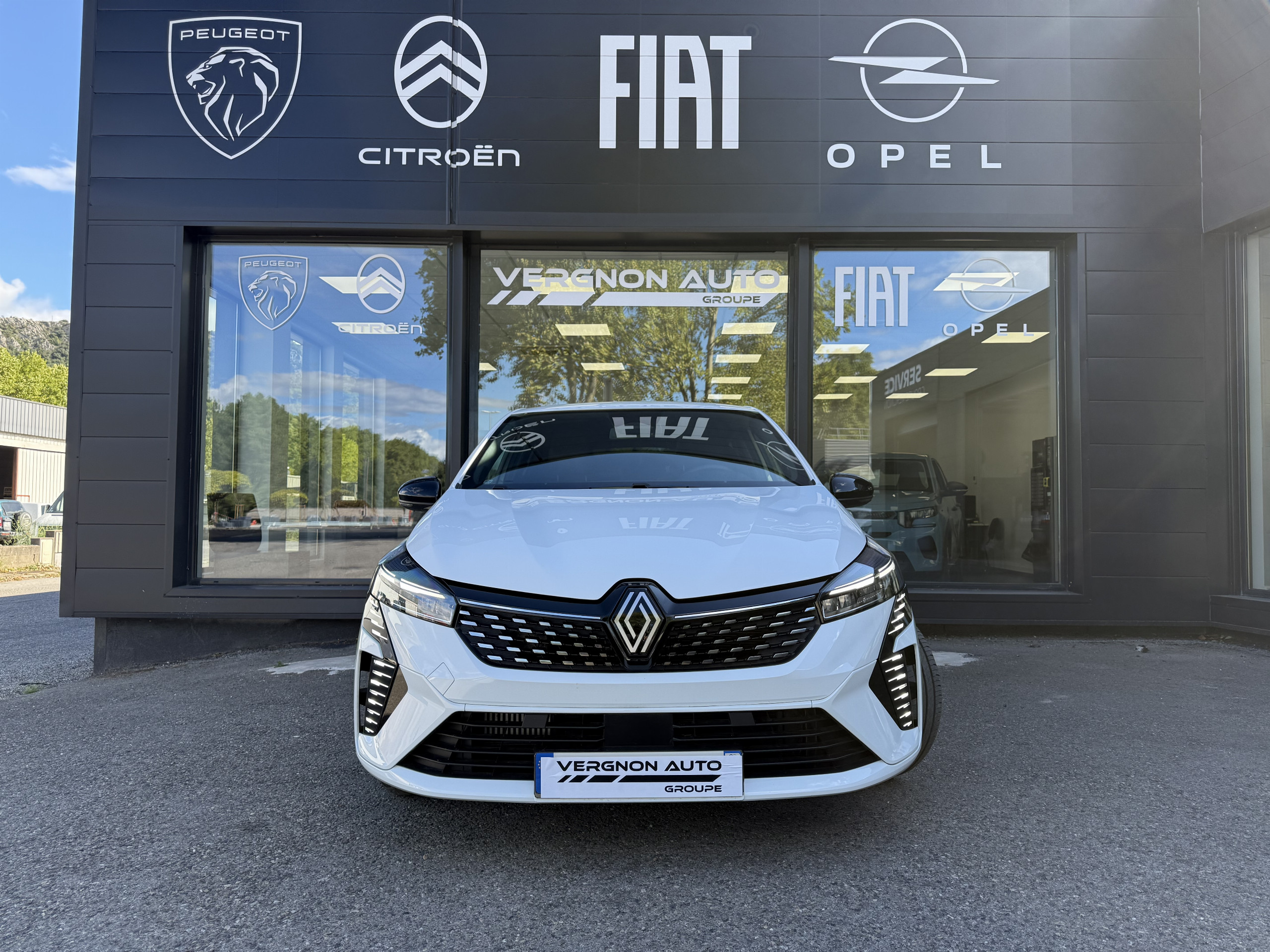 Renault Clio  V Techno TCe 90 -24 groupe Vergnon