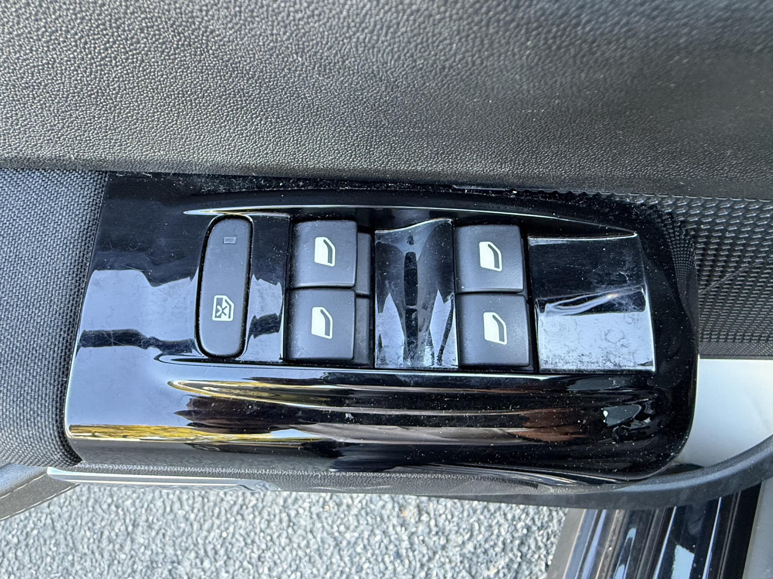 Citroën C3  III BlueHDi 100 S&S BVM Shine groupe Vergnon