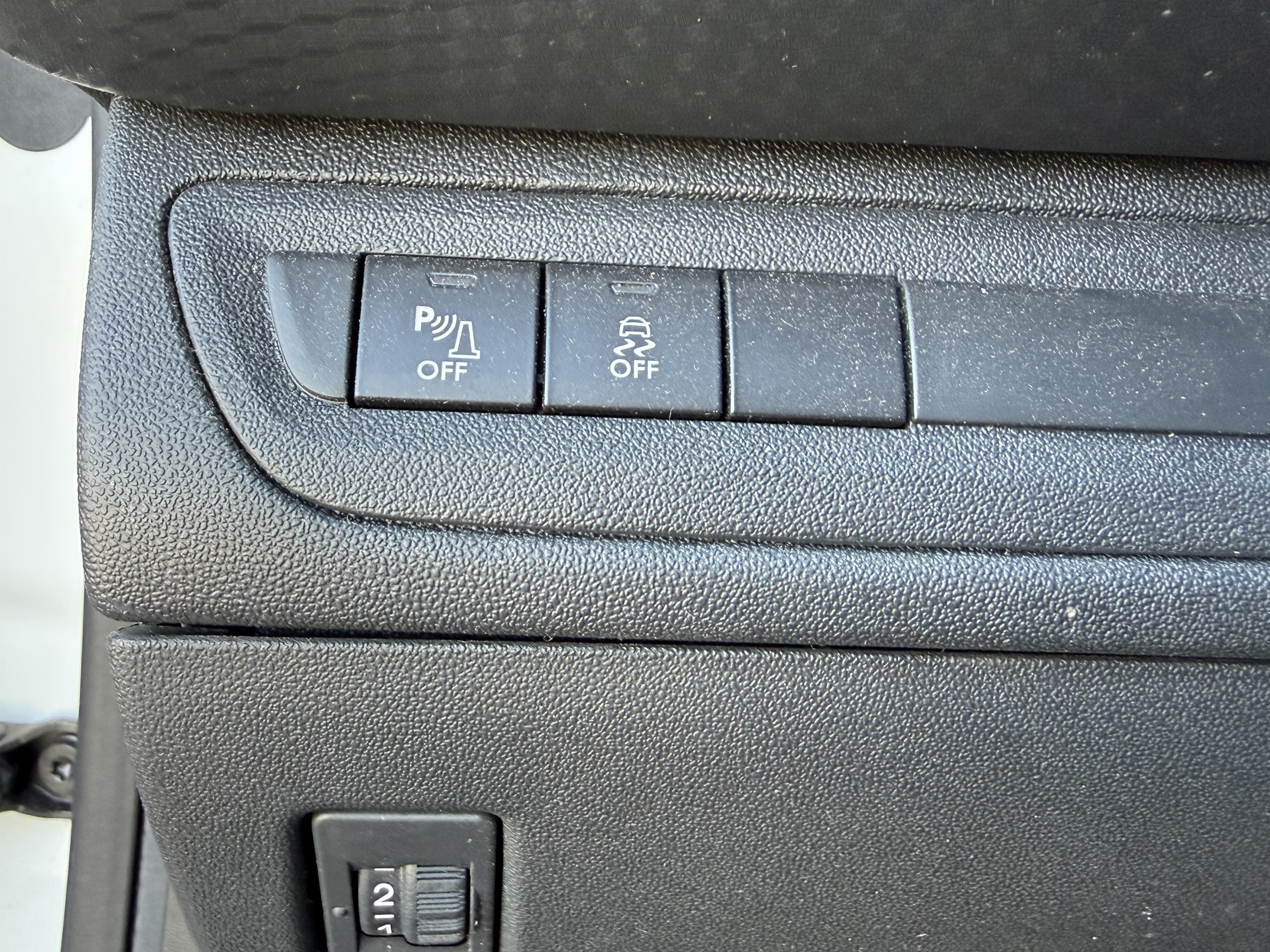 Peugeot 208 1.2 PureTech 82 Style groupe Vergnon