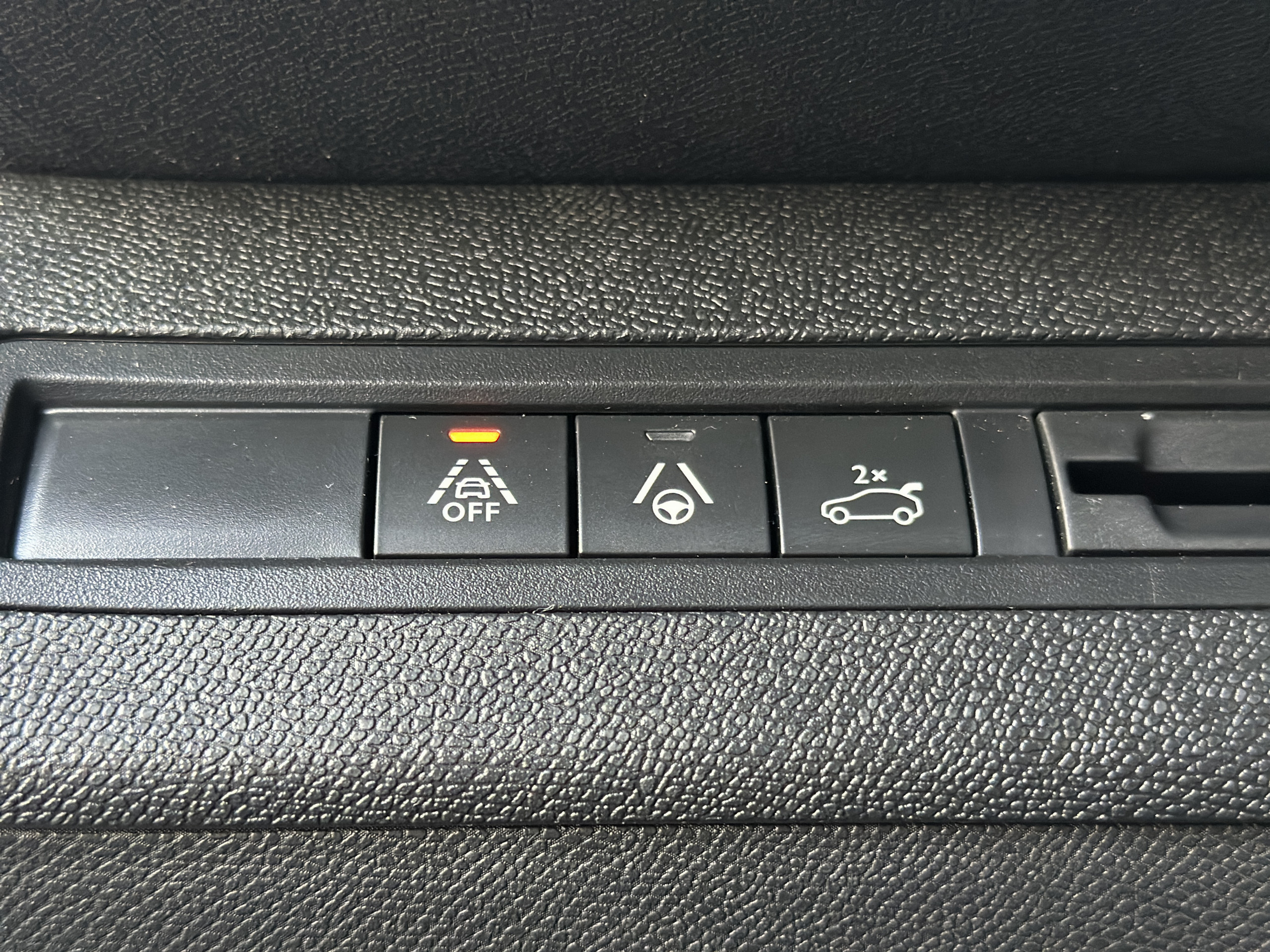 Peugeot 5008  II Hybrid 136 e-DCS6 GT groupe Vergnon