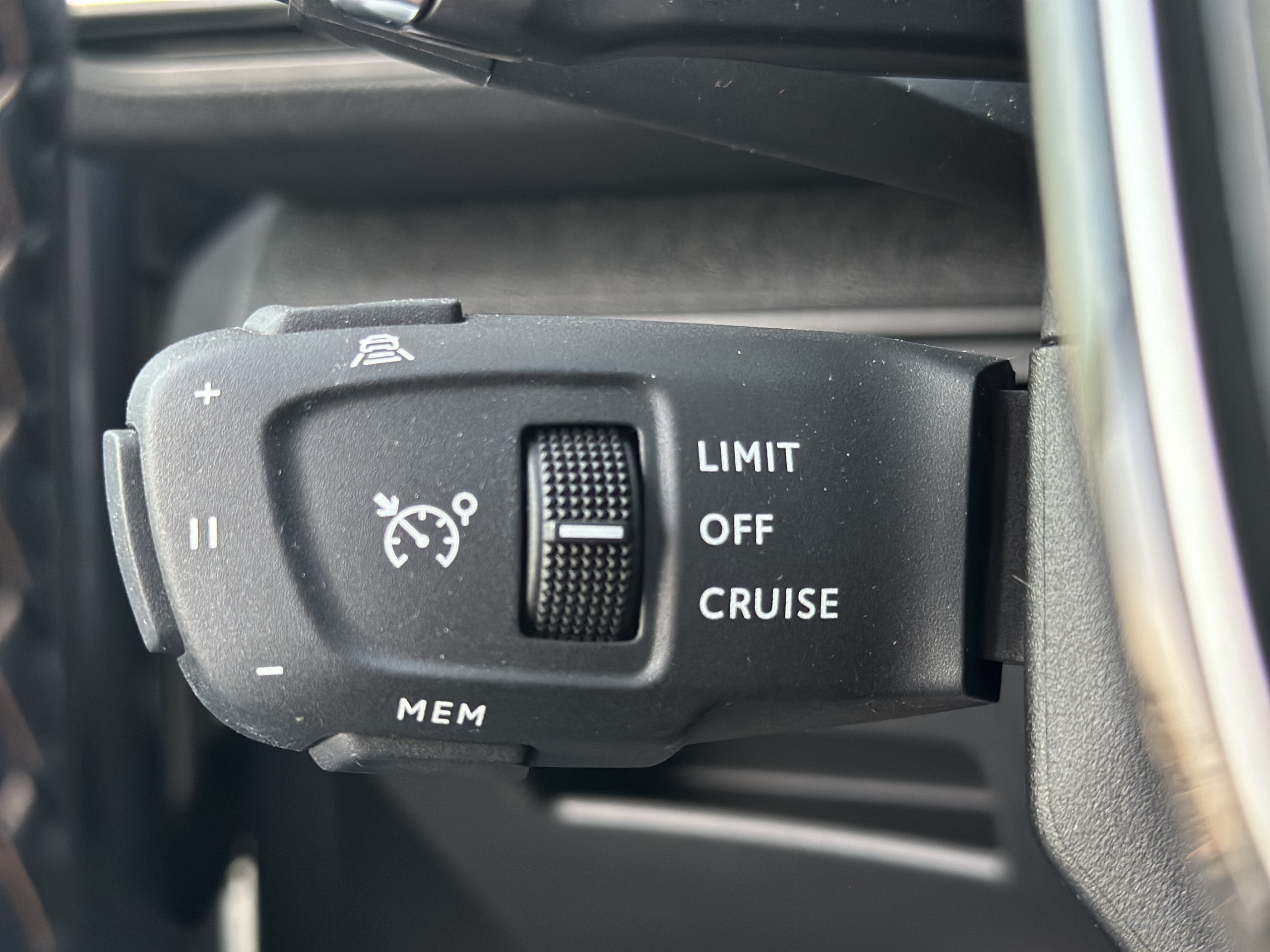 Peugeot 5008  II Hybrid 136 e-DCS6 GT groupe Vergnon