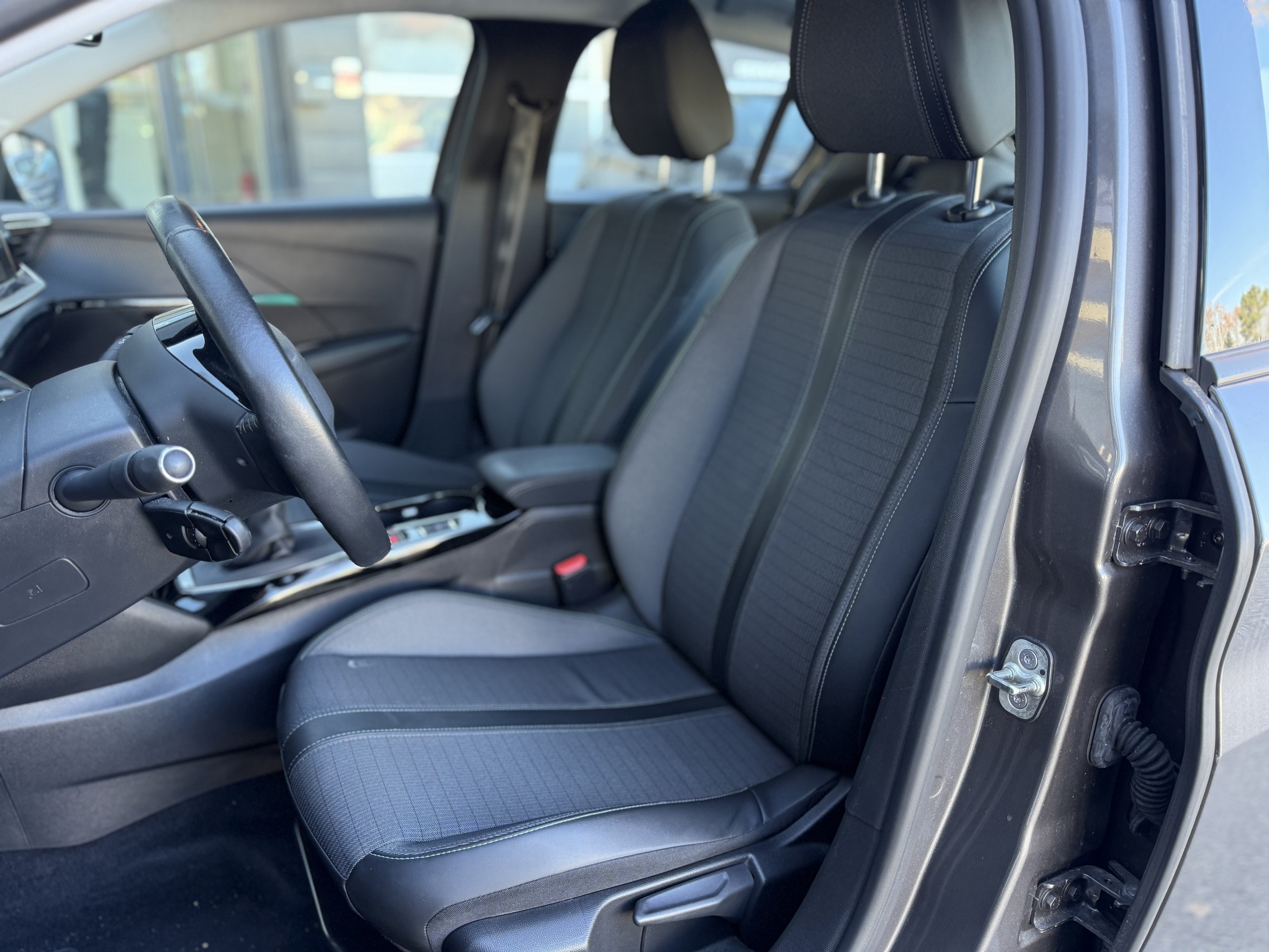 Peugeot 208  II PureTech 100 S&S Allure groupe Vergnon