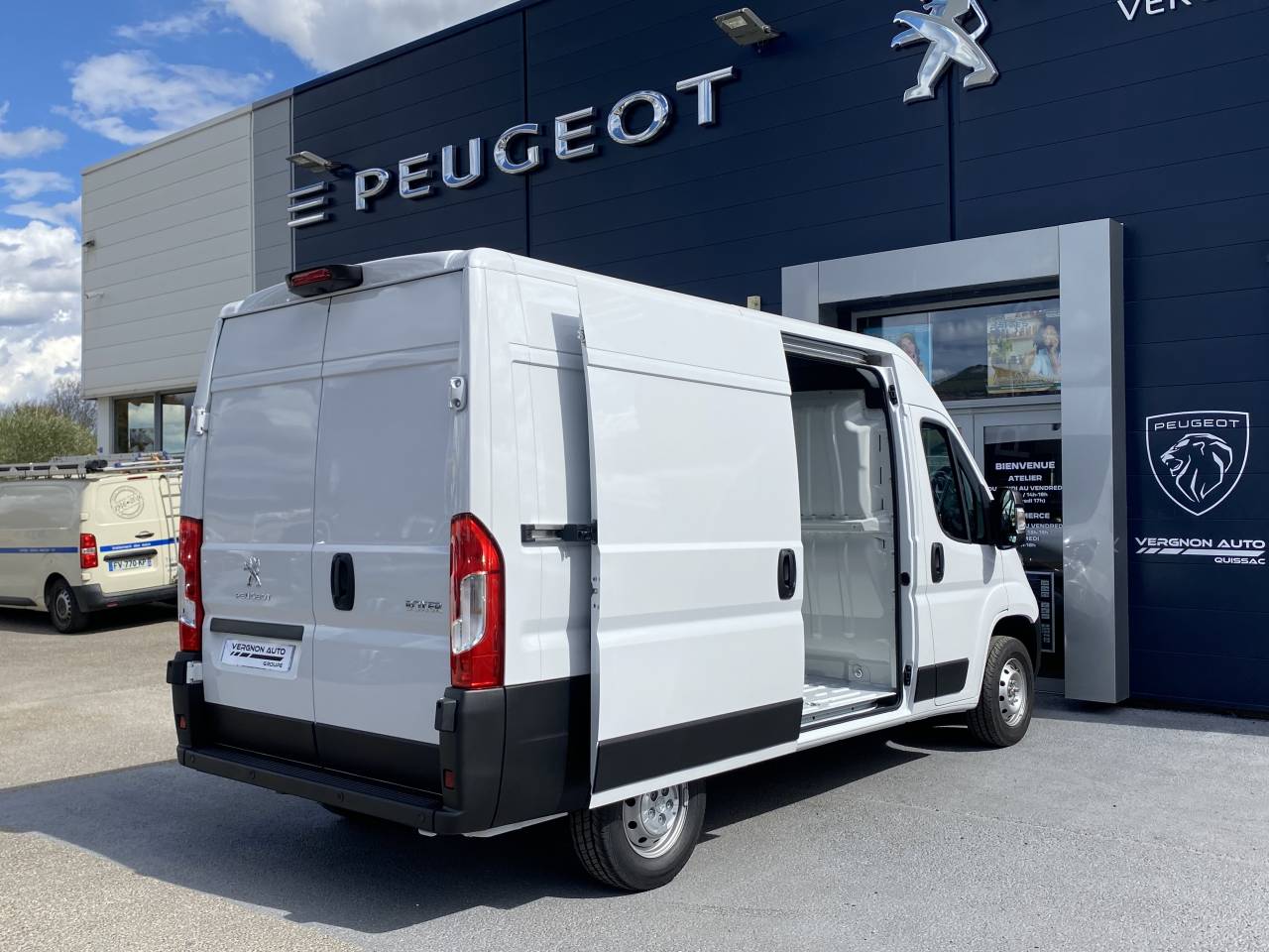Peugeot Boxer  II 2.2 BHDI 140 S&S P. ASPHALT 3.3T L2H2 groupe Vergnon