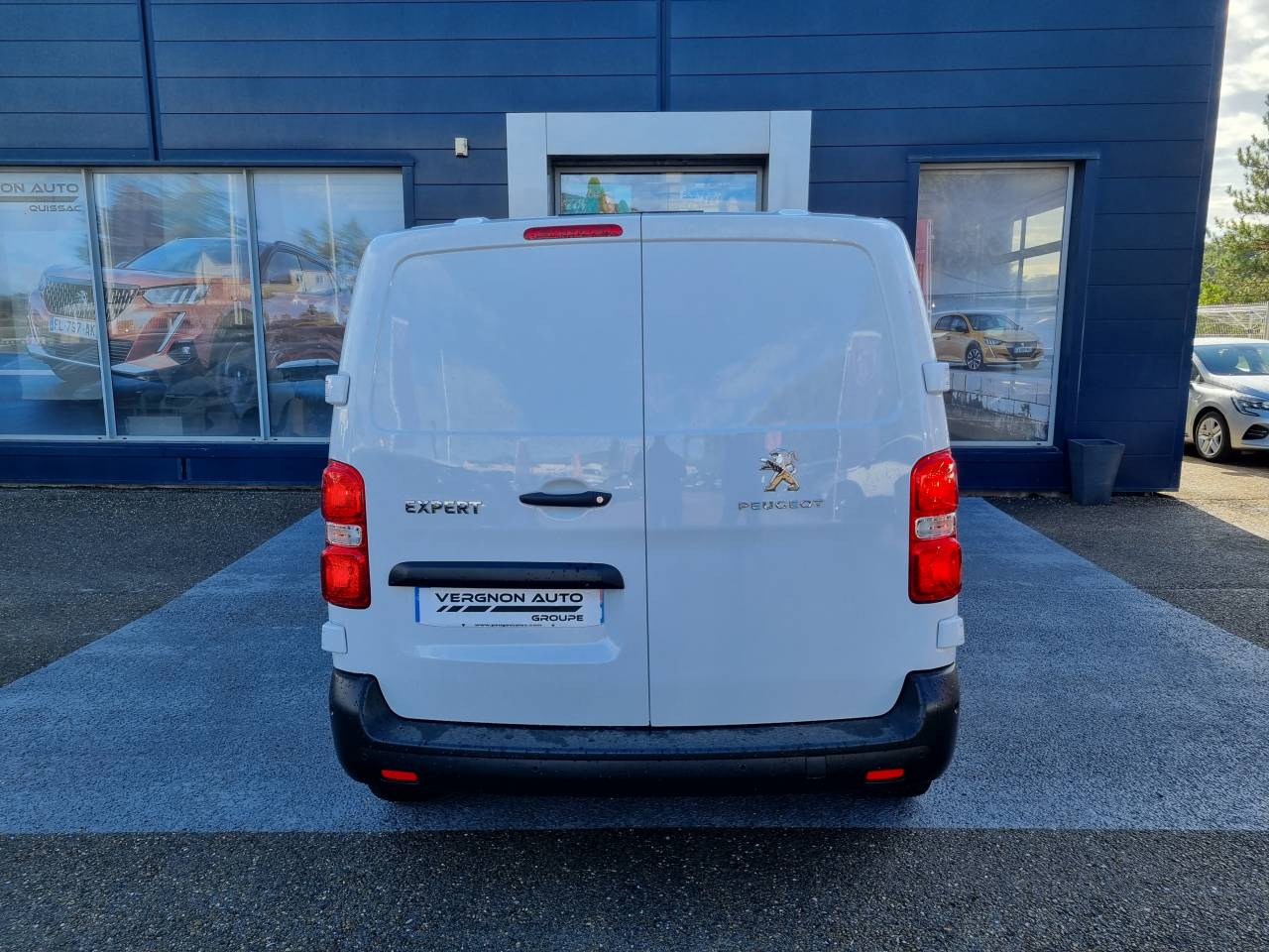 Peugeot Expert  III Taille M 2.0 BHDI 145 PACK ASPHALT groupe Vergnon