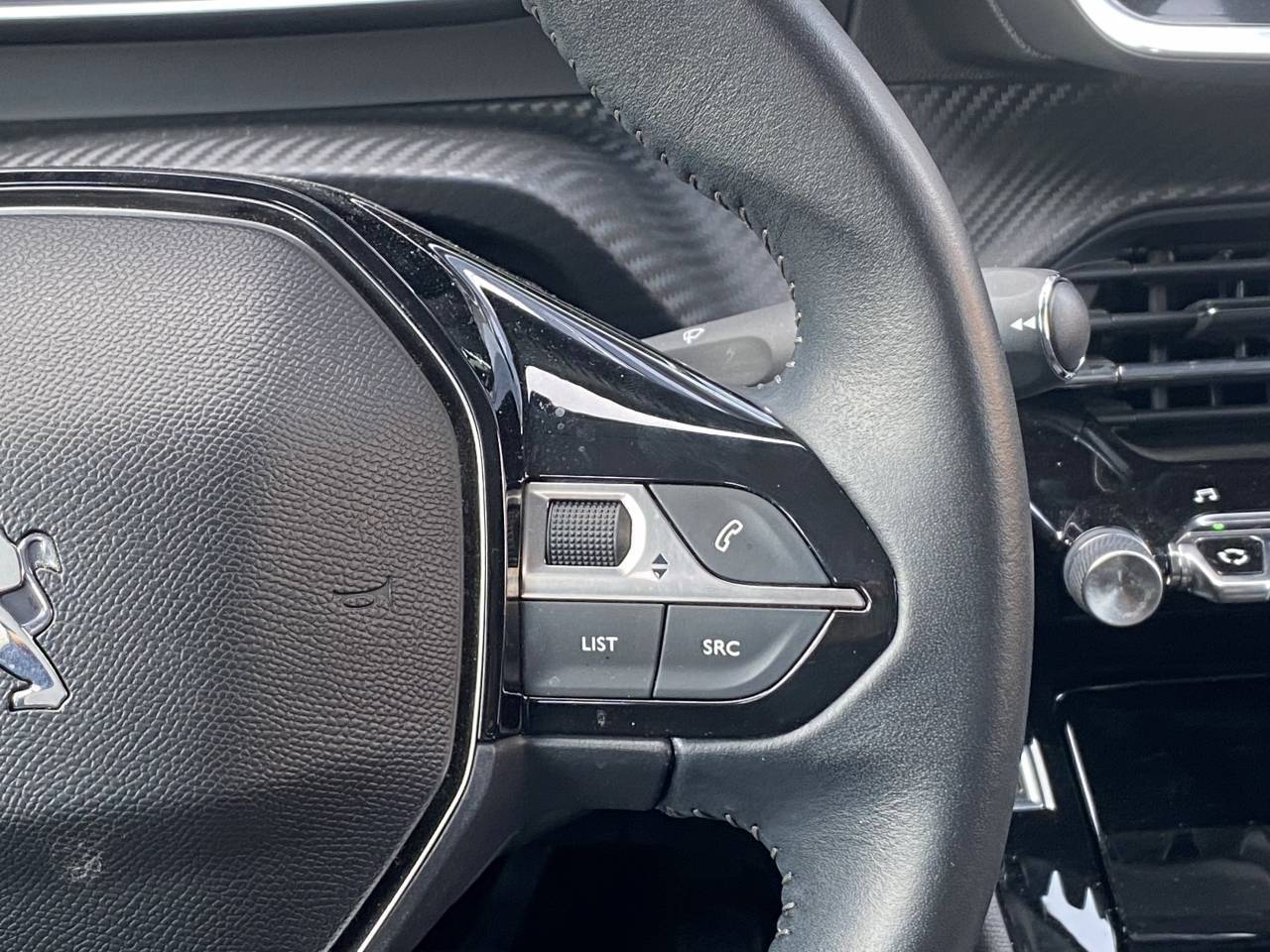 Peugeot e-208  II Electrique Allure Business groupe Vergnon