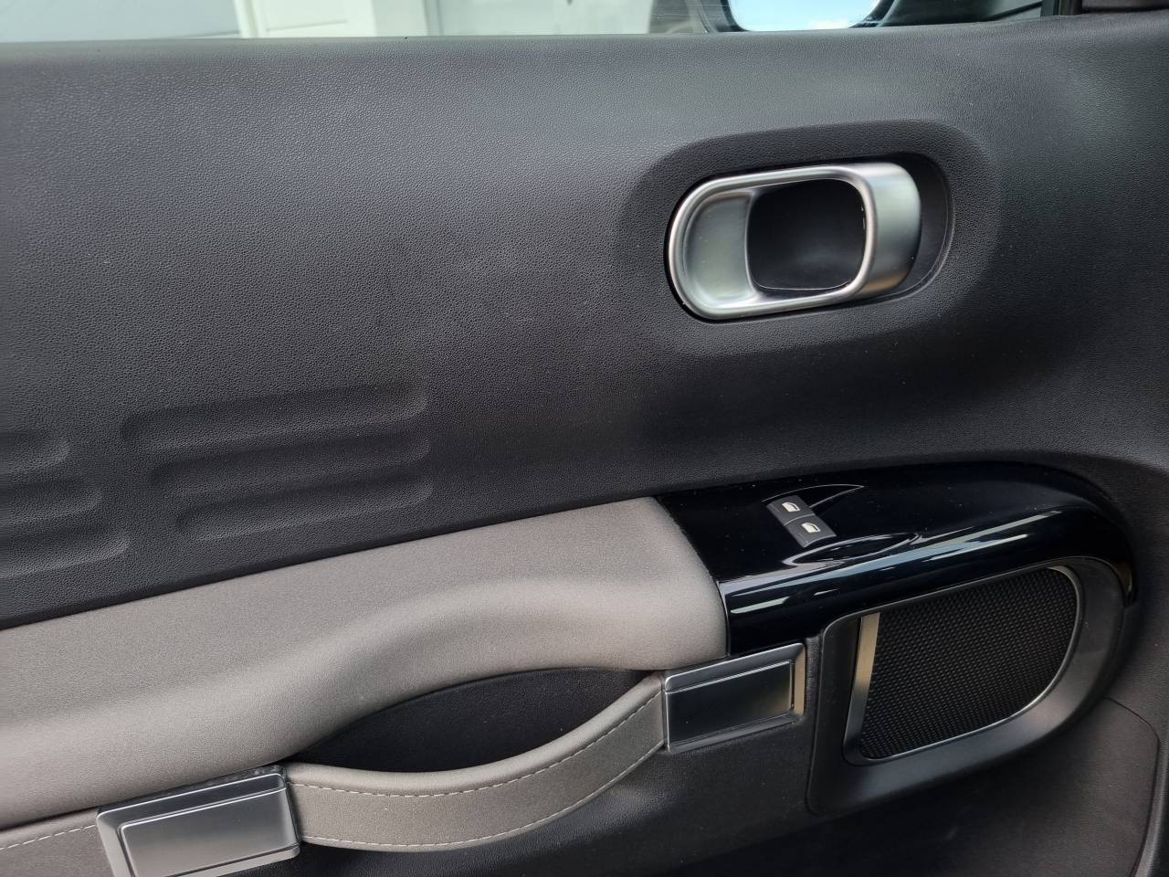 Citroën C4 Cactus PureTech 110 S&S BVM6 Shine groupe Vergnon