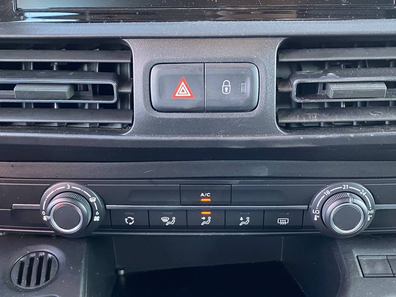 Citroën Berlingo  III Taille M BlueHDi 100 BVM Feel 7 PLACES groupe Vergnon