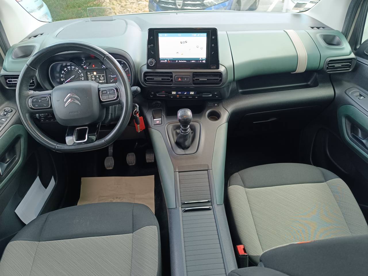 Citroën Berlingo  III Taille M BlueHDi 130 S&S BVM6 Shine Pack XTR  groupe Vergnon