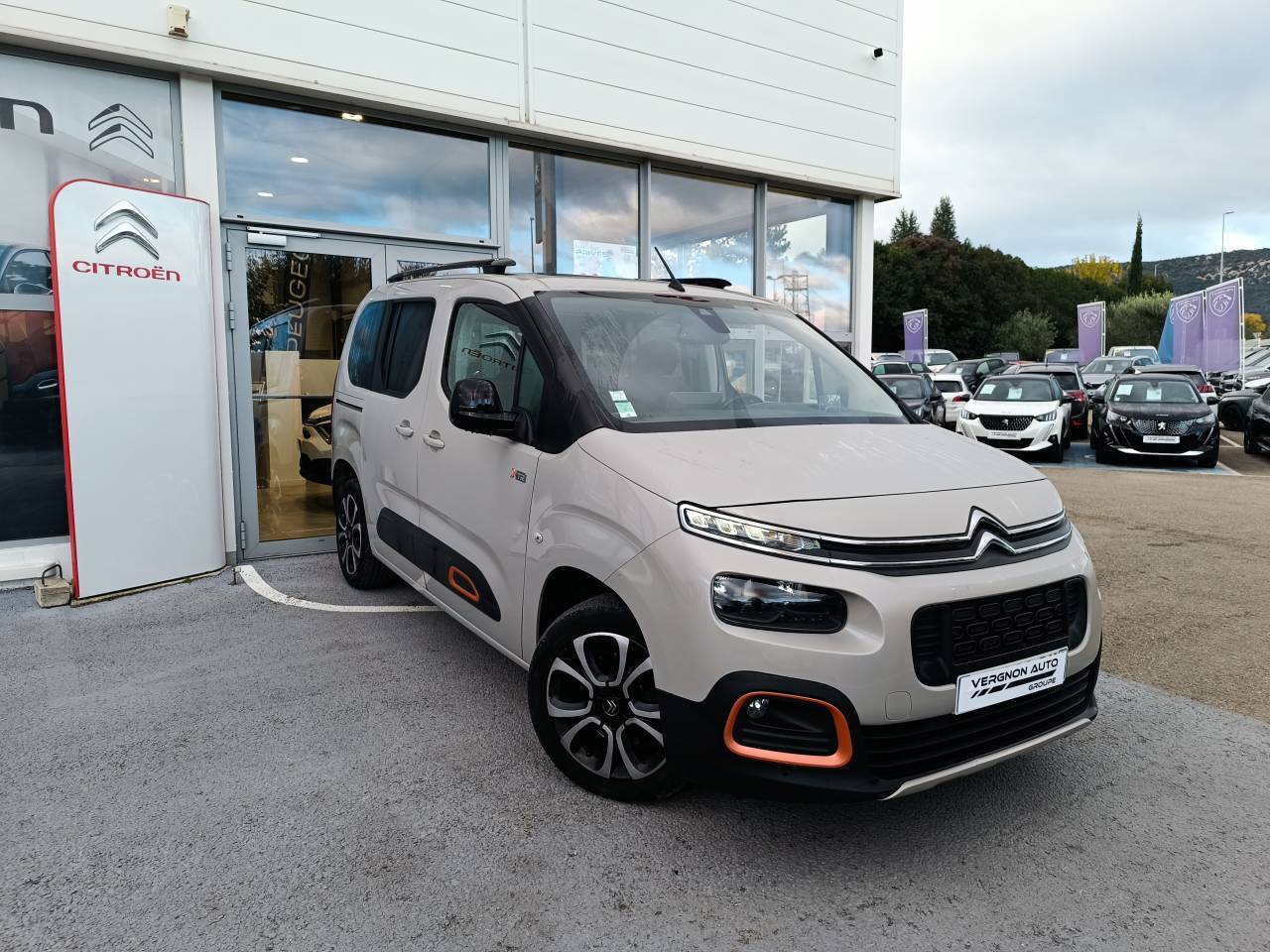Citroën Berlingo  III Taille M BlueHDi 130 S&S BVM6 Shine Pack XTR  groupe Vergnon