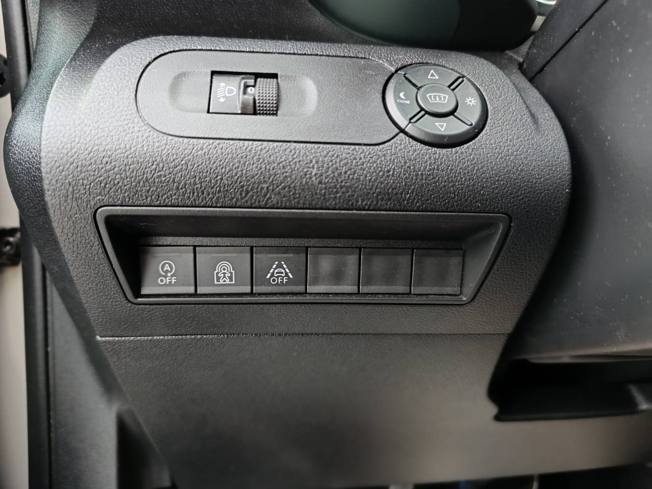 Citroën Berlingo  III Taille M BlueHDi 130 S&S BVM6 Shine Pack XTR  groupe Vergnon