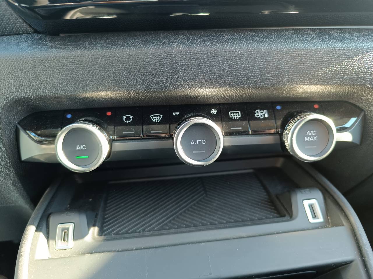 Citroën C4  III PureTech 130 S&S BVM6 Feel Pack groupe Vergnon