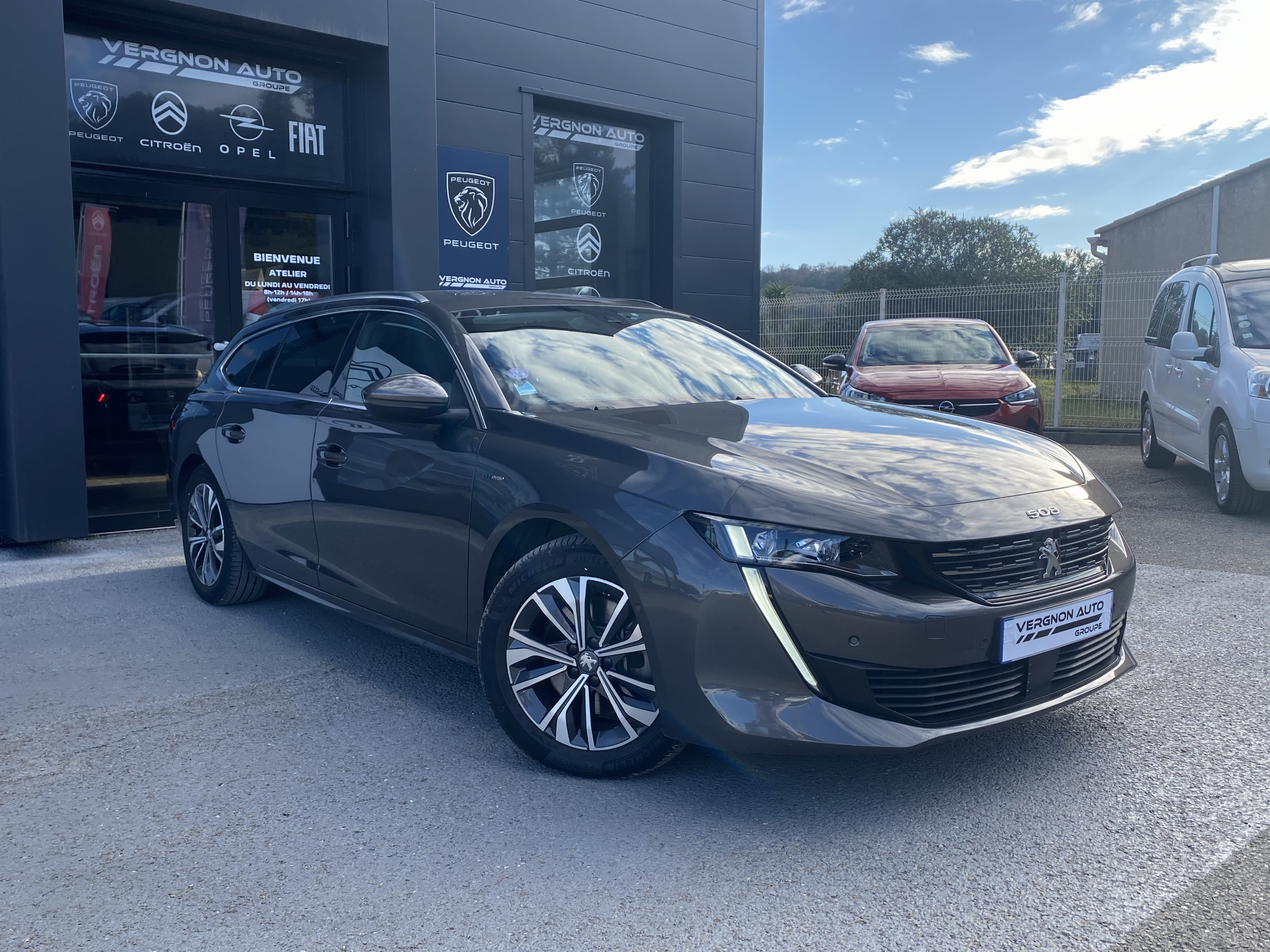 Peugeot 508 SW  II HYBRID 225 E-EAT8 ALLURE BUSINESS groupe Vergnon