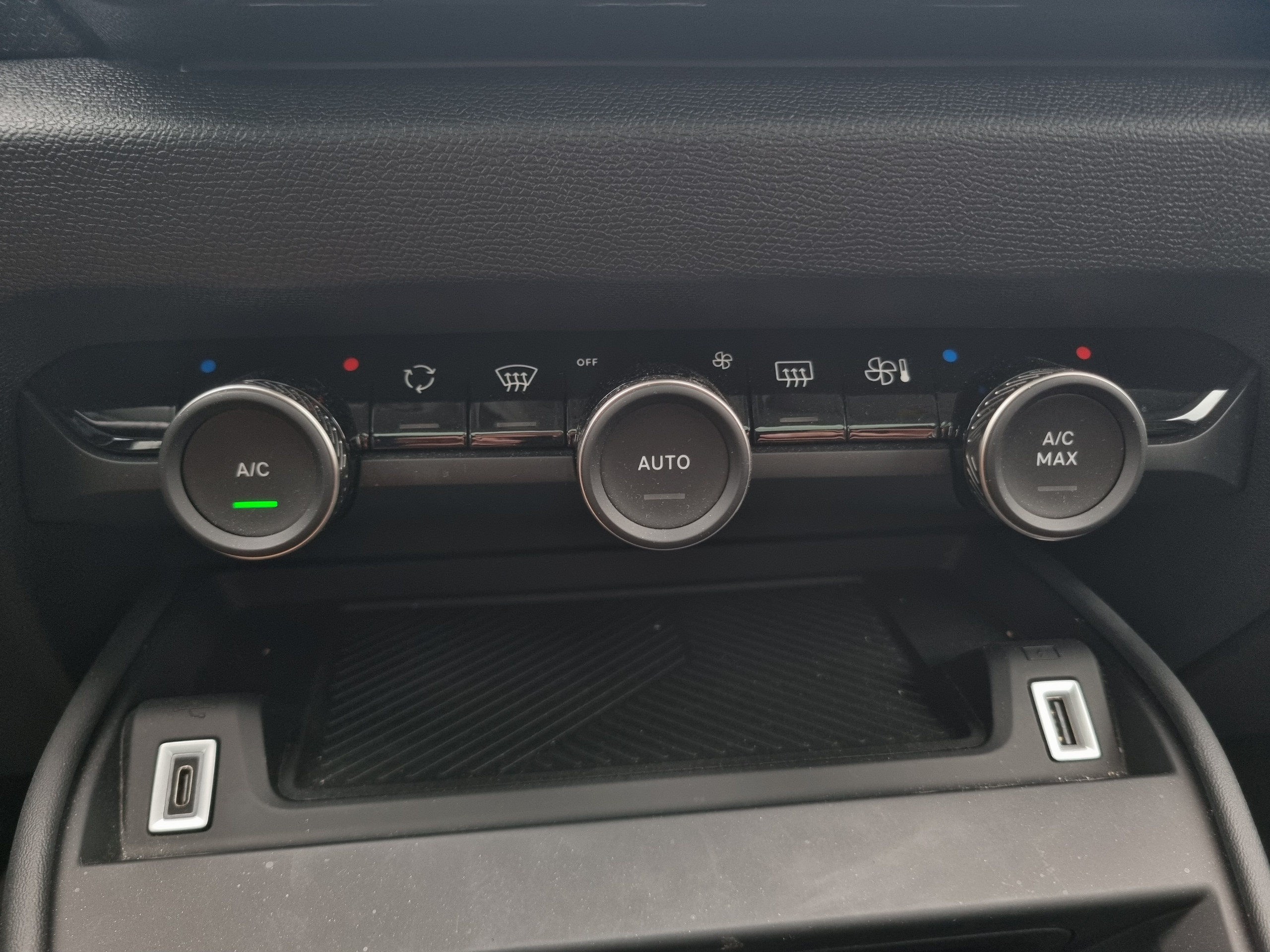 Citroën C4  III BlueHDi 110 S&S BVM6 Shine groupe Vergnon