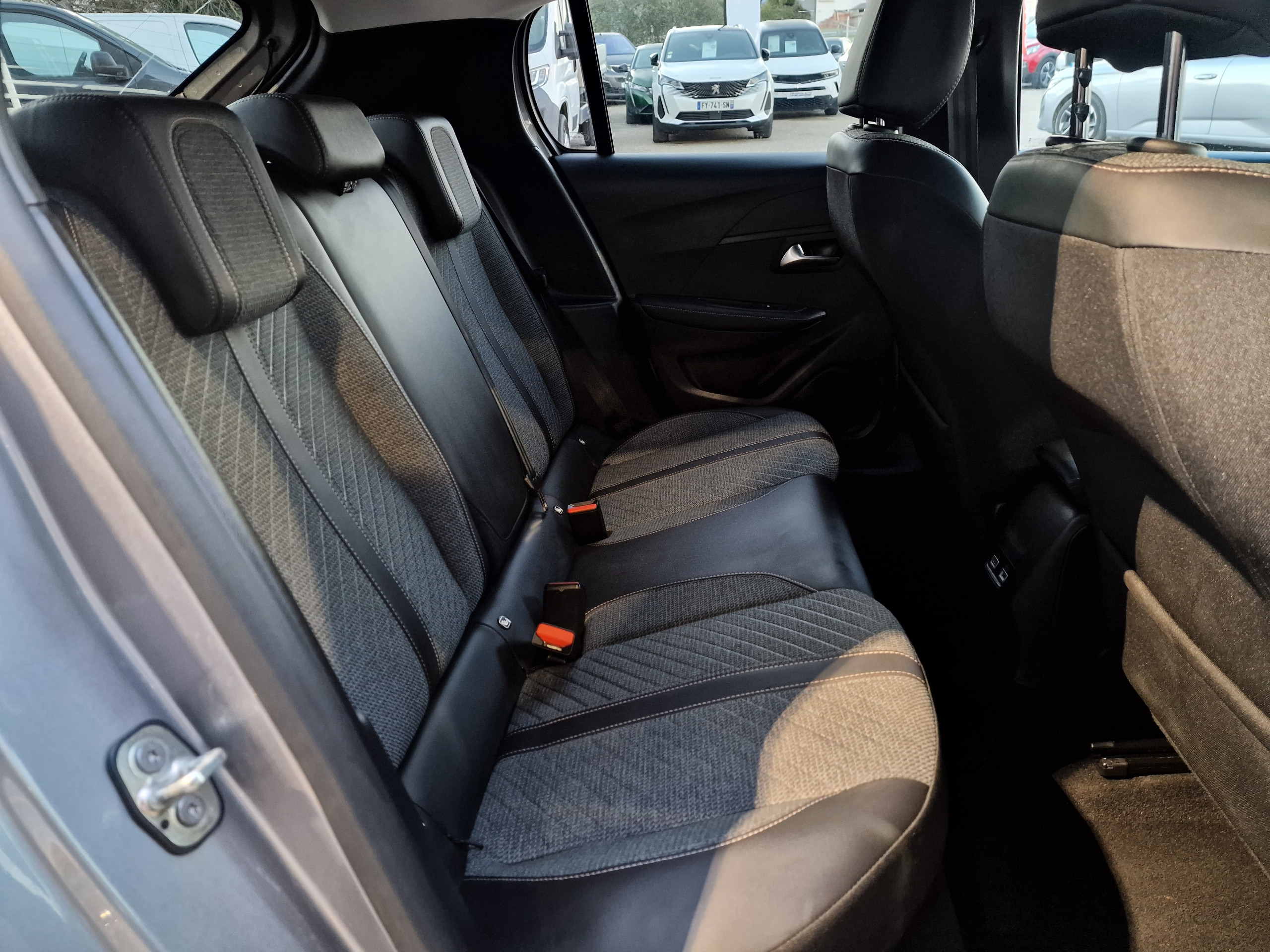 Peugeot 208  II Hybrid 100 e-DCS6 Allure groupe Vergnon