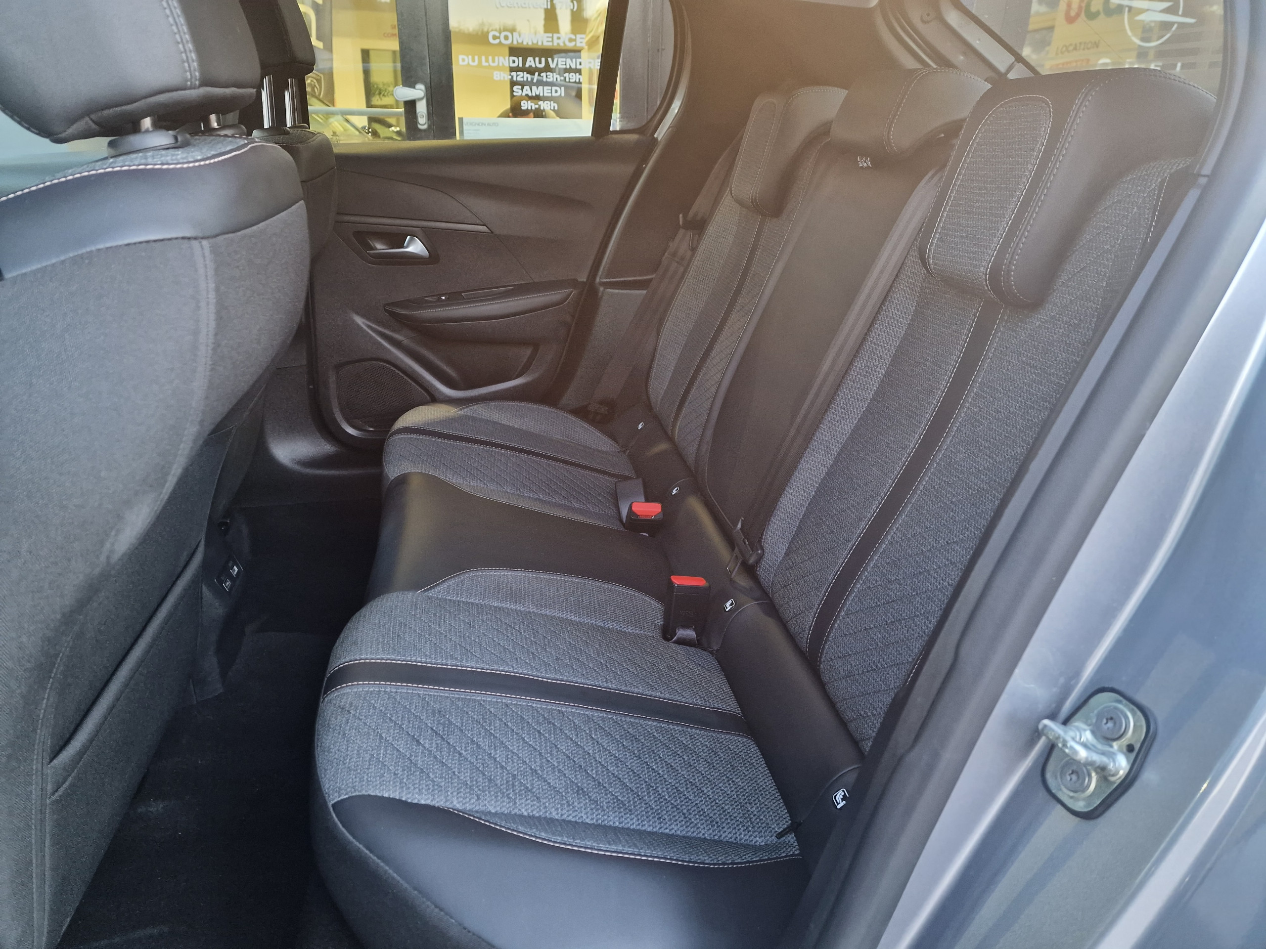 Peugeot 208  II Hybrid 100 e-DCS6 Allure groupe Vergnon