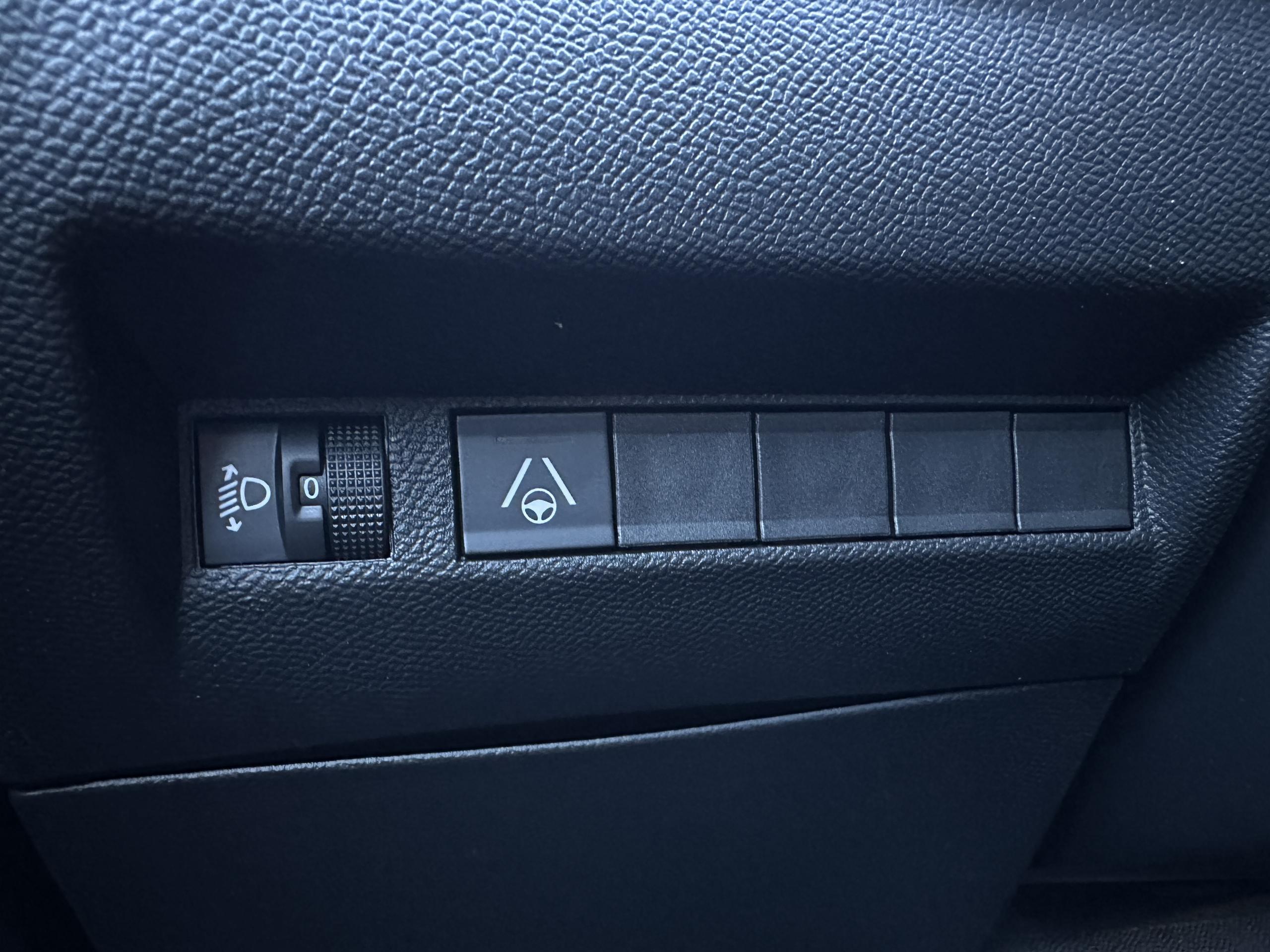 Peugeot 2008  II Hybrid 145 e-DCS6 ALLURE groupe Vergnon