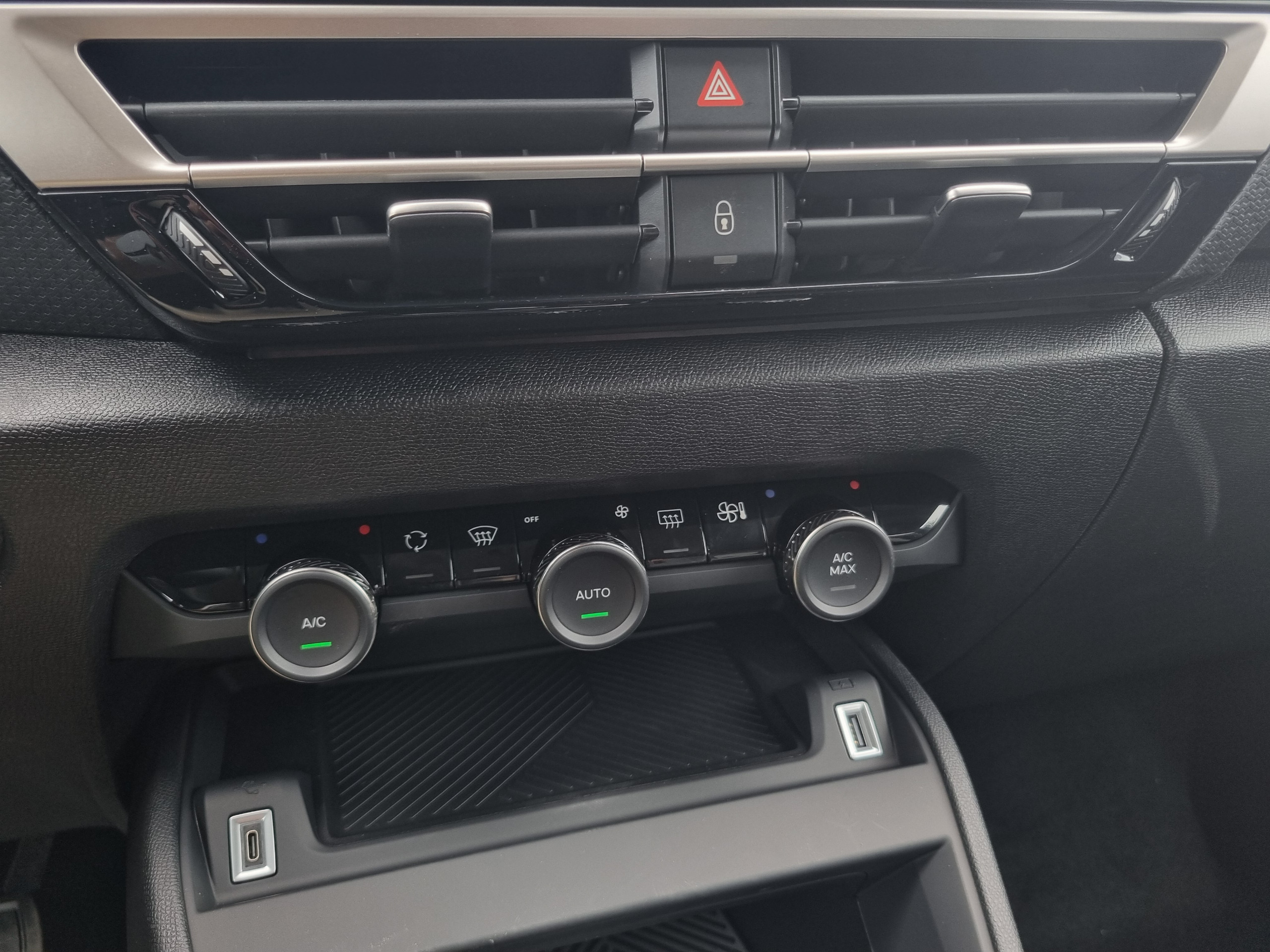 Citroën Ë-C4  III e 136 ch (100 kW) Auto MAX groupe Vergnon