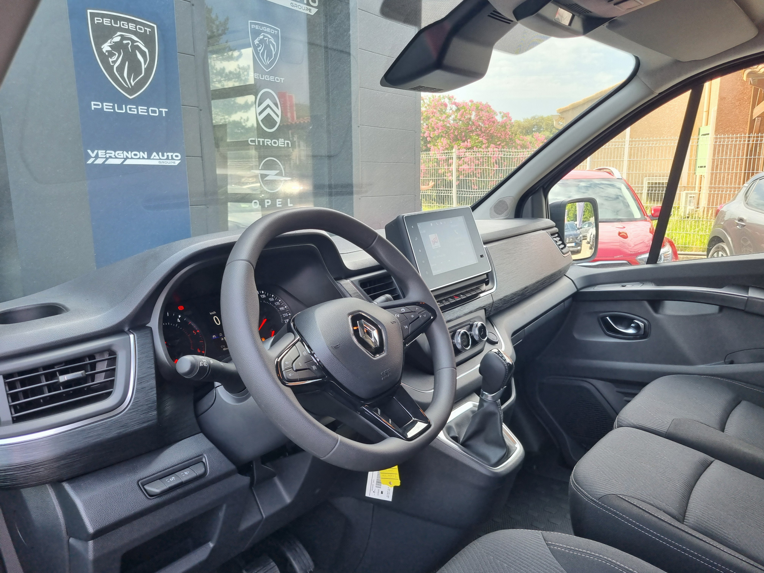 Renault Trafic  III CA GCF L2H1 3T Blue dCi 150 EDC groupe Vergnon