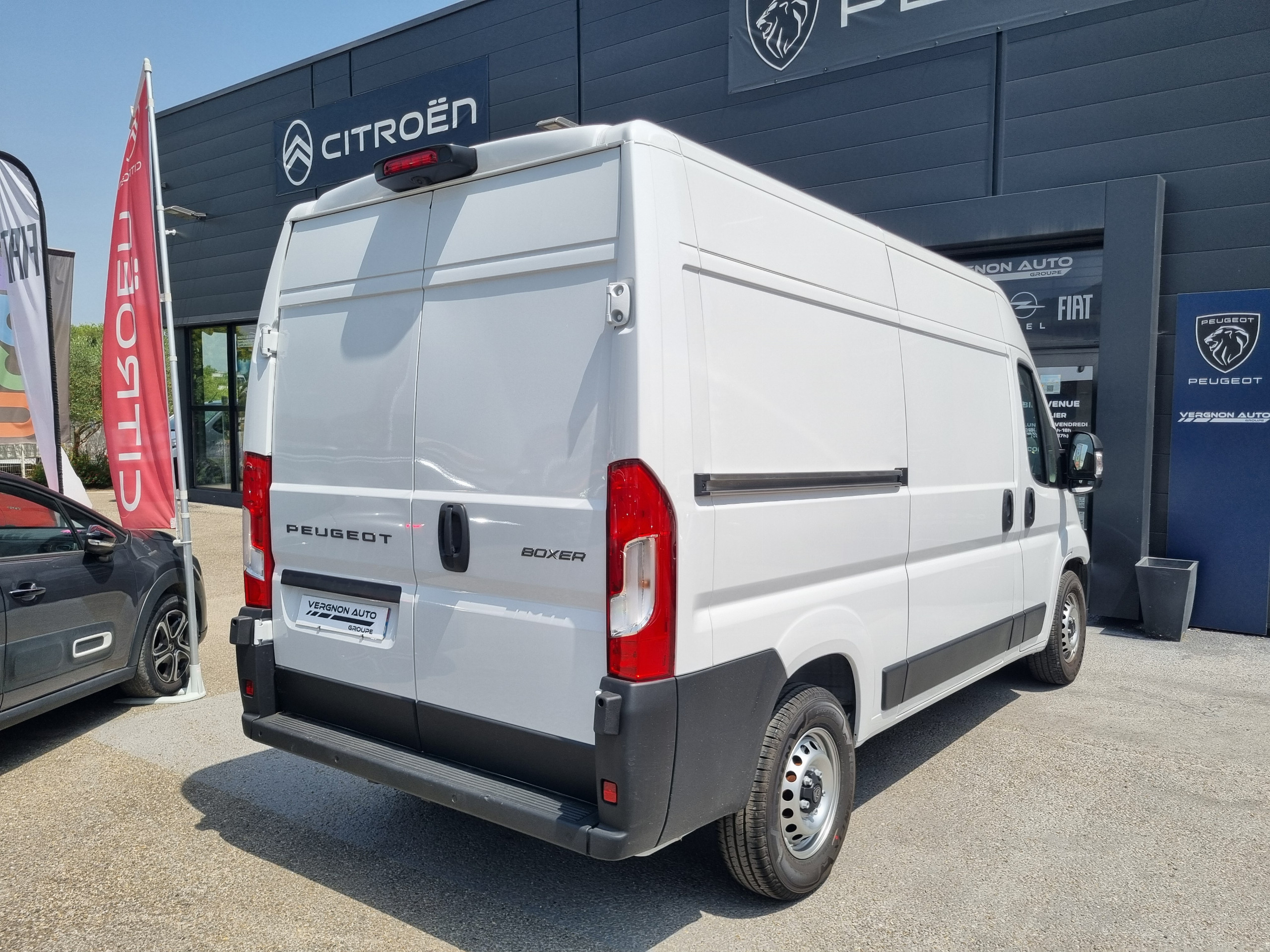 Peugeot Boxer  II 2.2 140 CH S&S BVA8 3.5T L2H2 groupe Vergnon
