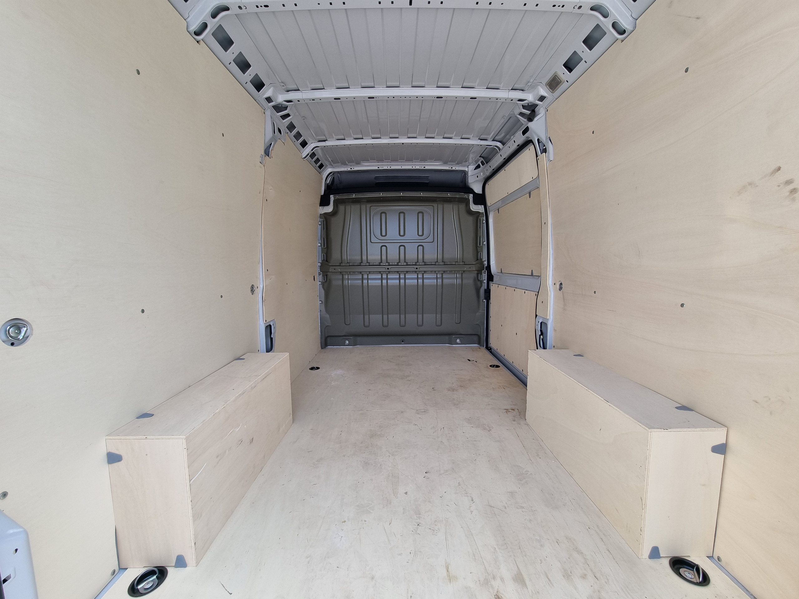 Peugeot Boxer  II 2.2 140 CH S&S BVA8 3.5T L2H2 groupe Vergnon