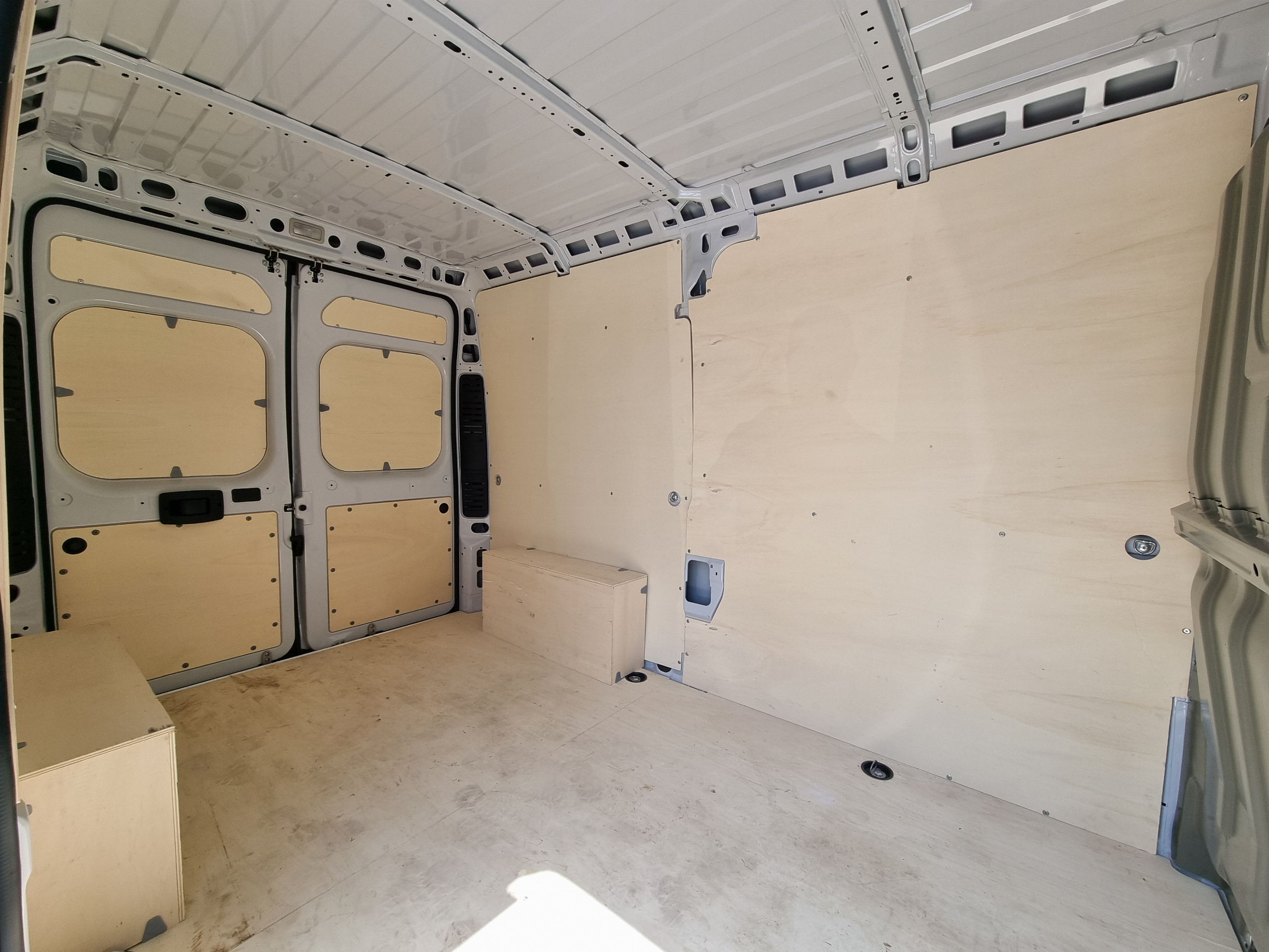 Peugeot Boxer  II 2.2 140 CH S&S BVA8 3.5T L2H2 groupe Vergnon