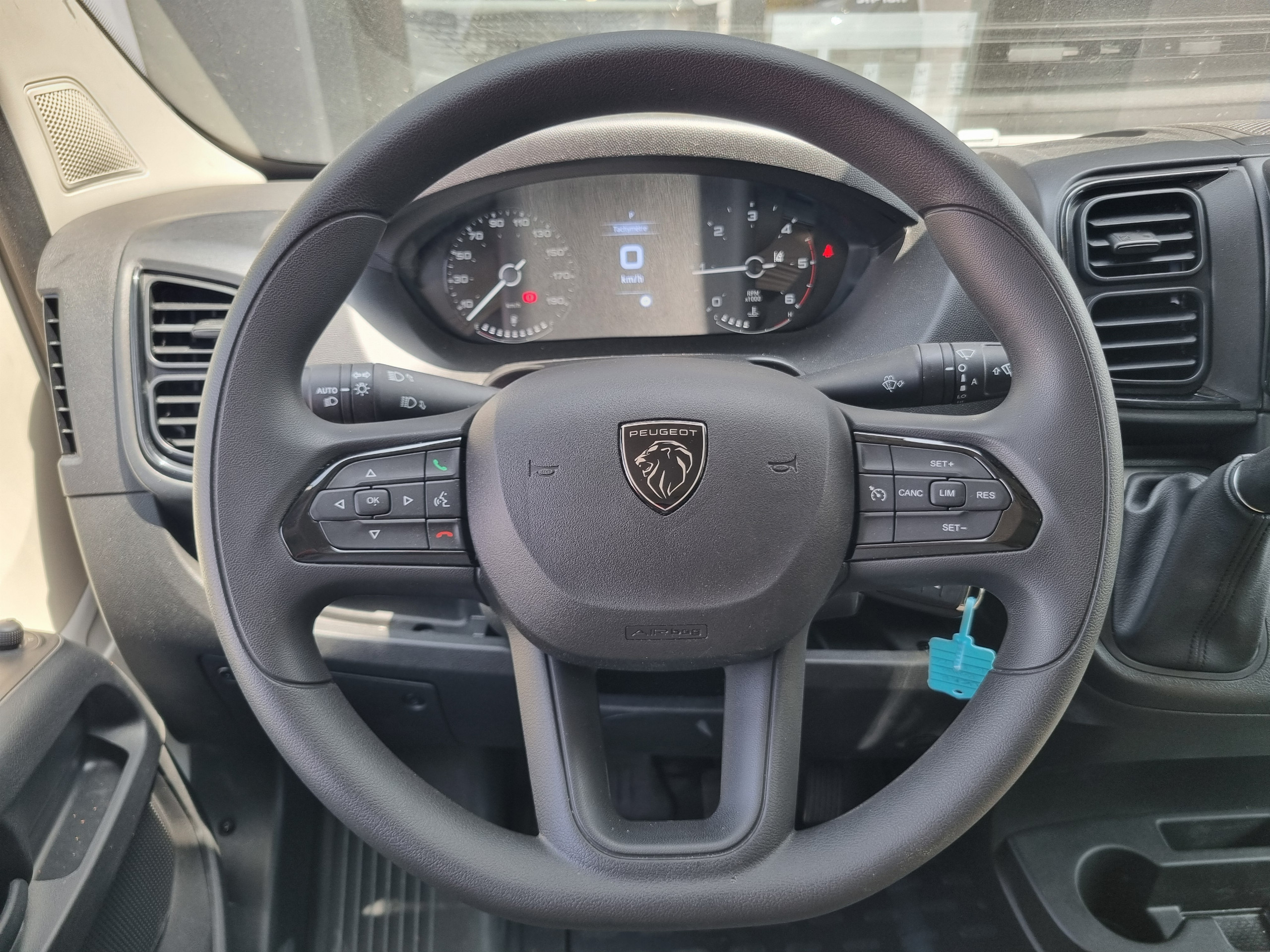 Peugeot Boxer  II 2.2 140 CH S&S BVA8 3.5T L2H2 groupe Vergnon